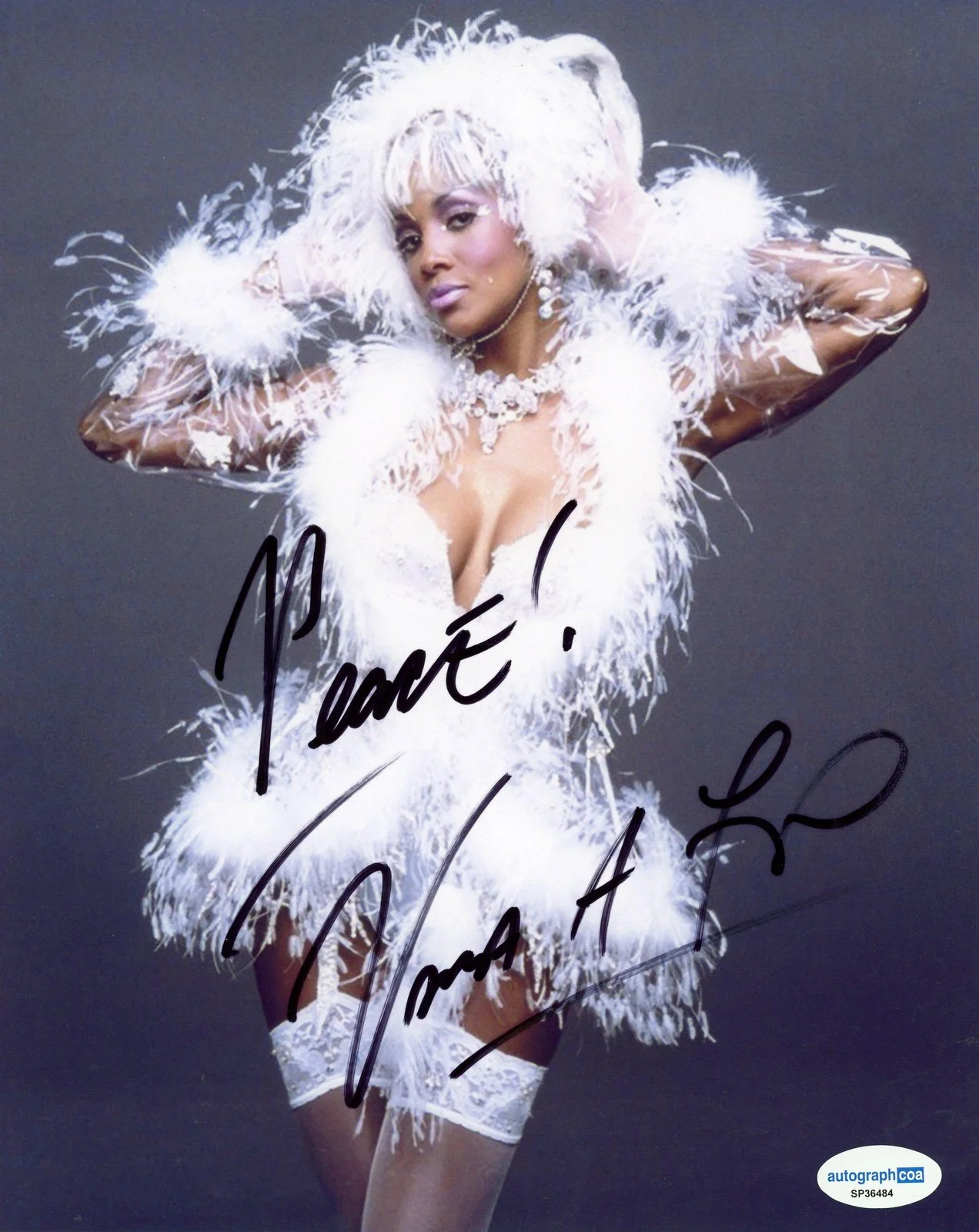 Vivica A. Fox — Vivica A. Fox "Batman & Robin" AUTOGRAPH Signed 'Ms. B. Haven' 8x10 Photo B ACOA, изображение 2