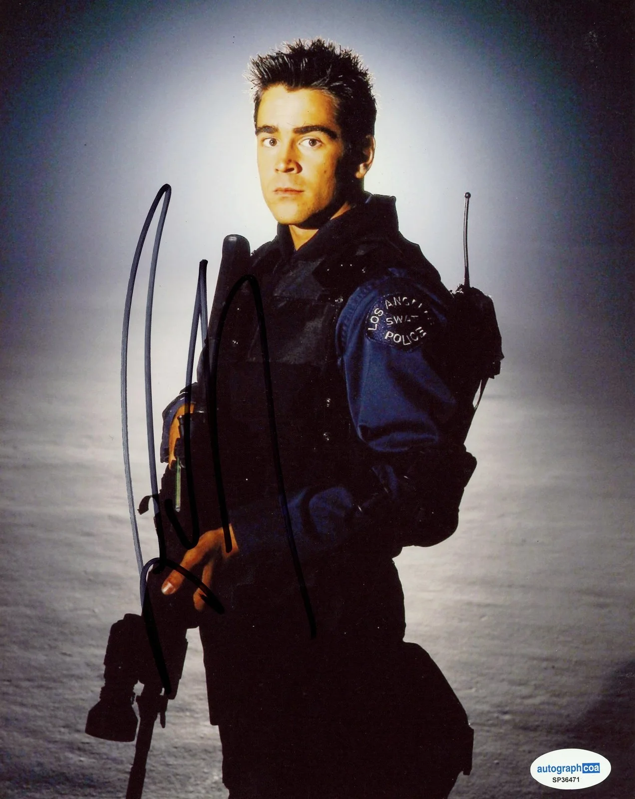Colin Farrell — Colin Farrell "S.W.A.T." Autograph SIGNED 'Jim Street' SWAT 8x10 Photo ACOA, изображение 2