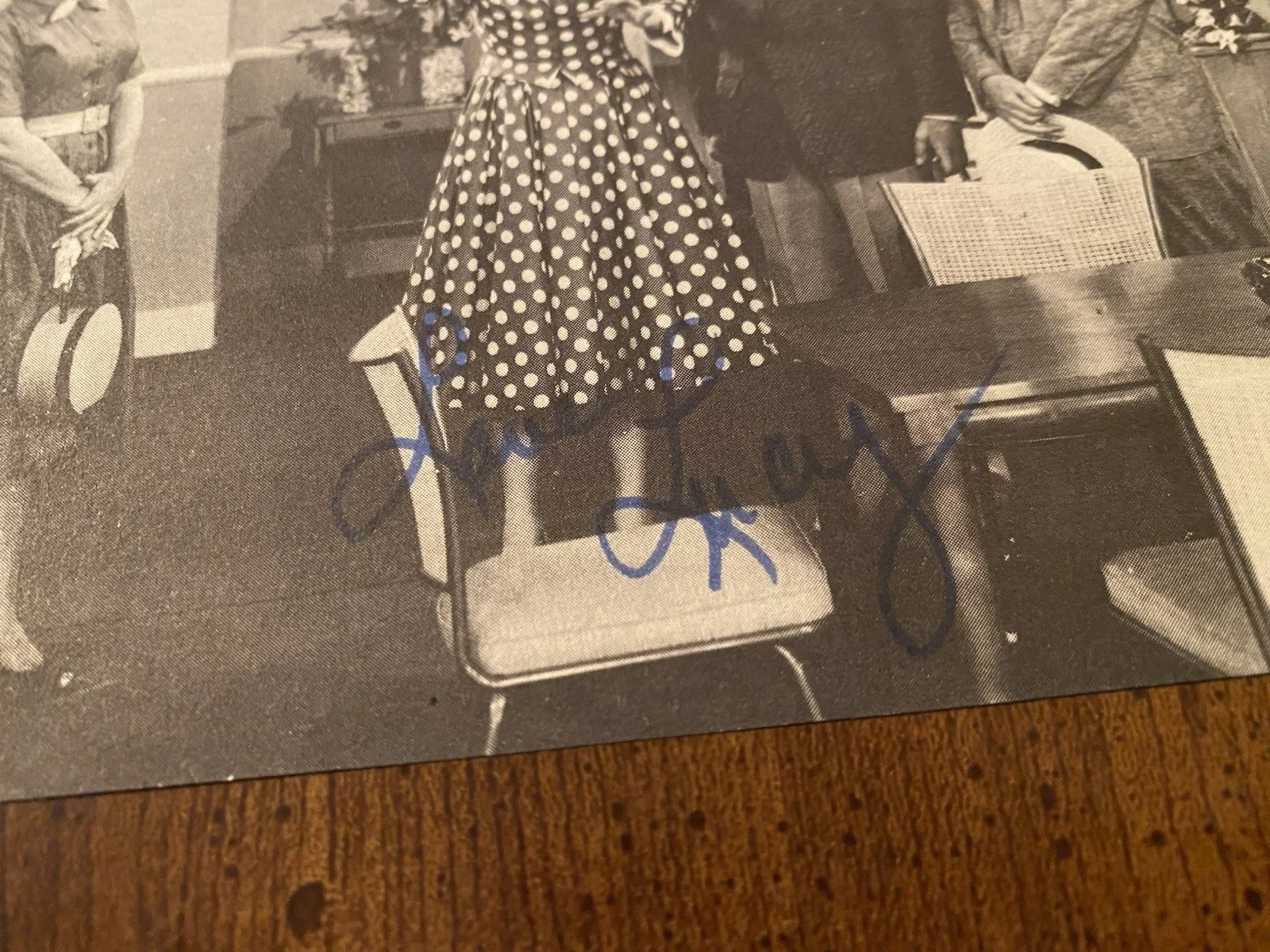 Lucille Ball, Desi Arnaz — Lucille Ball Desi Arnaz Signed Autographed Photo With COA I Love Lucy RARE, изображение 3