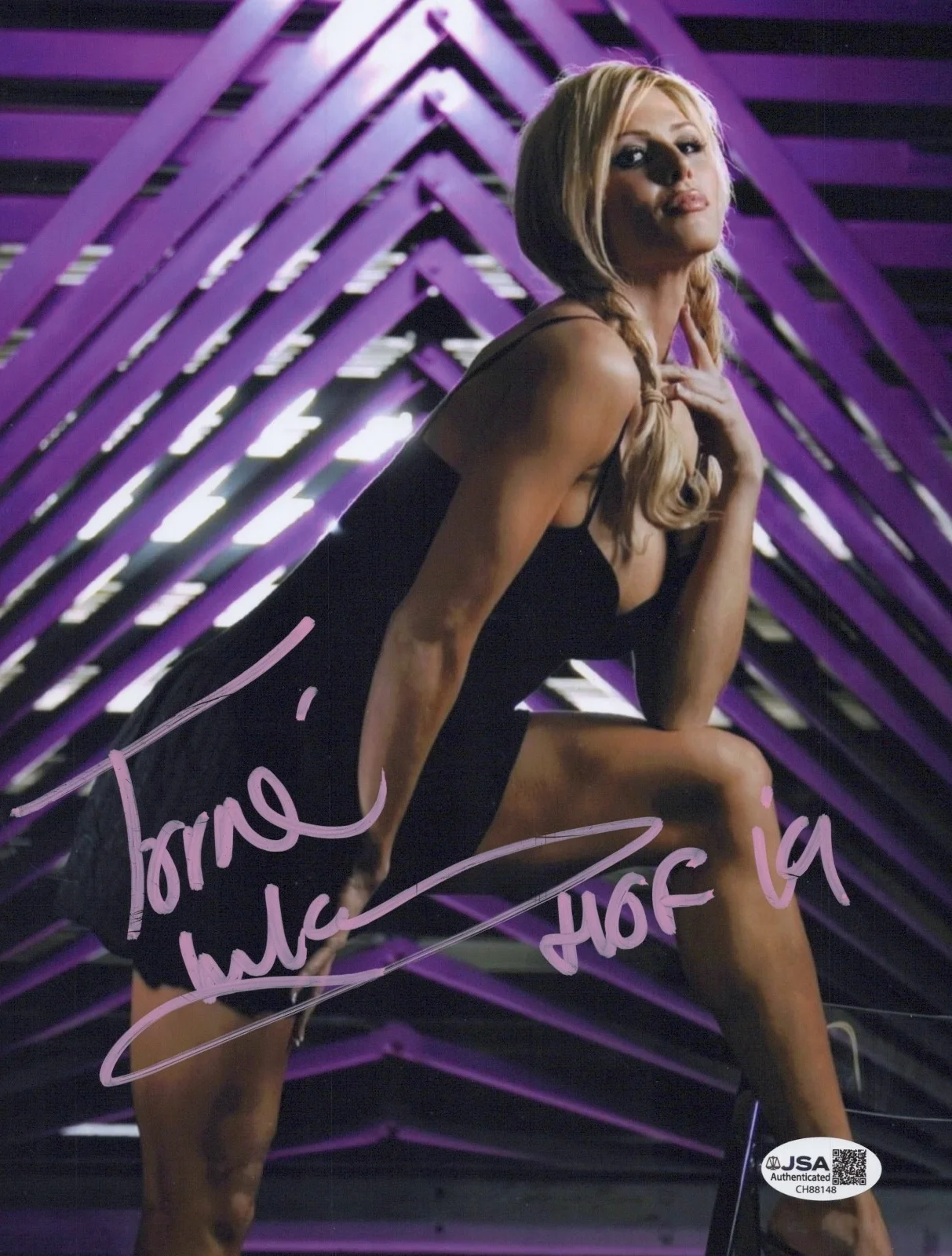 TORRIE WILSON — TORRIE WILSON Authentic Hand-Signed "WWE HALL OF FAME" 8x10 Photo (JSA COA)