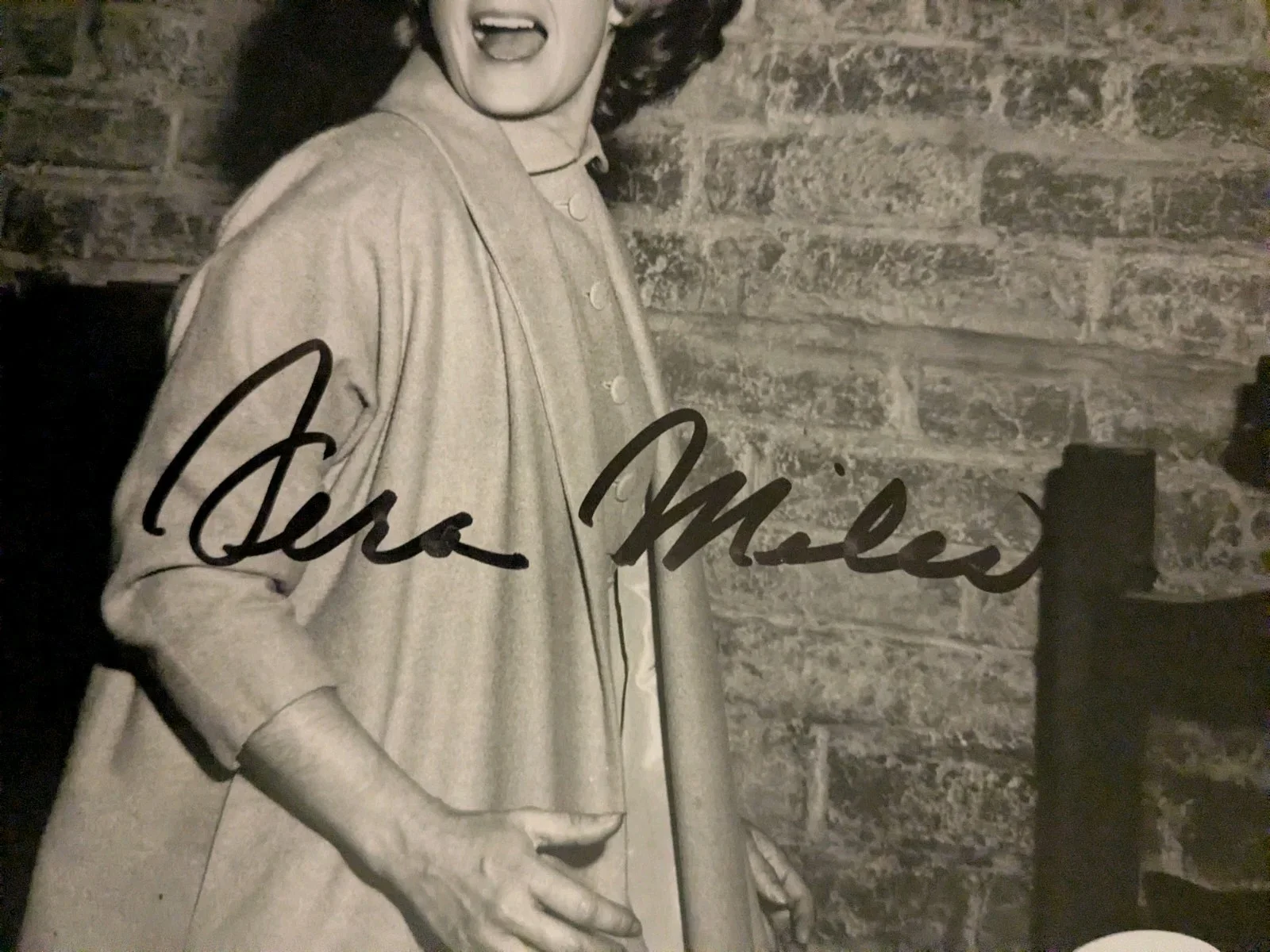 Vera Miles — Vera Miles Actress In Psycho & Psycho 2 8x10 Signed Photo AUTO COA, image 3