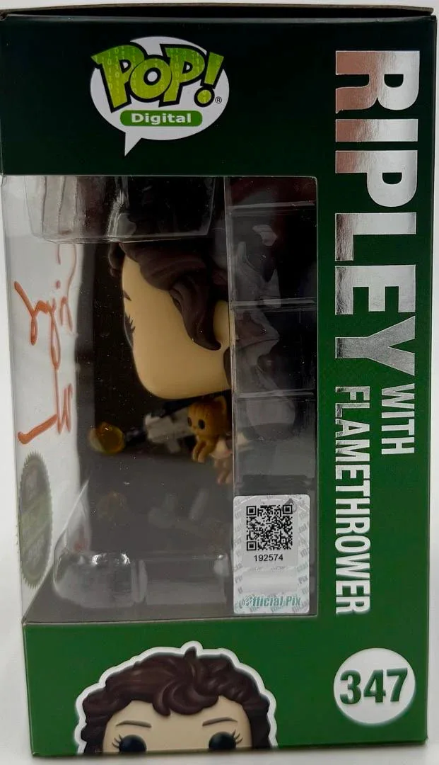 Sigourney Weaver Signed Funko Pop #347 Ripley w/Flamethrower #1, изображение 3