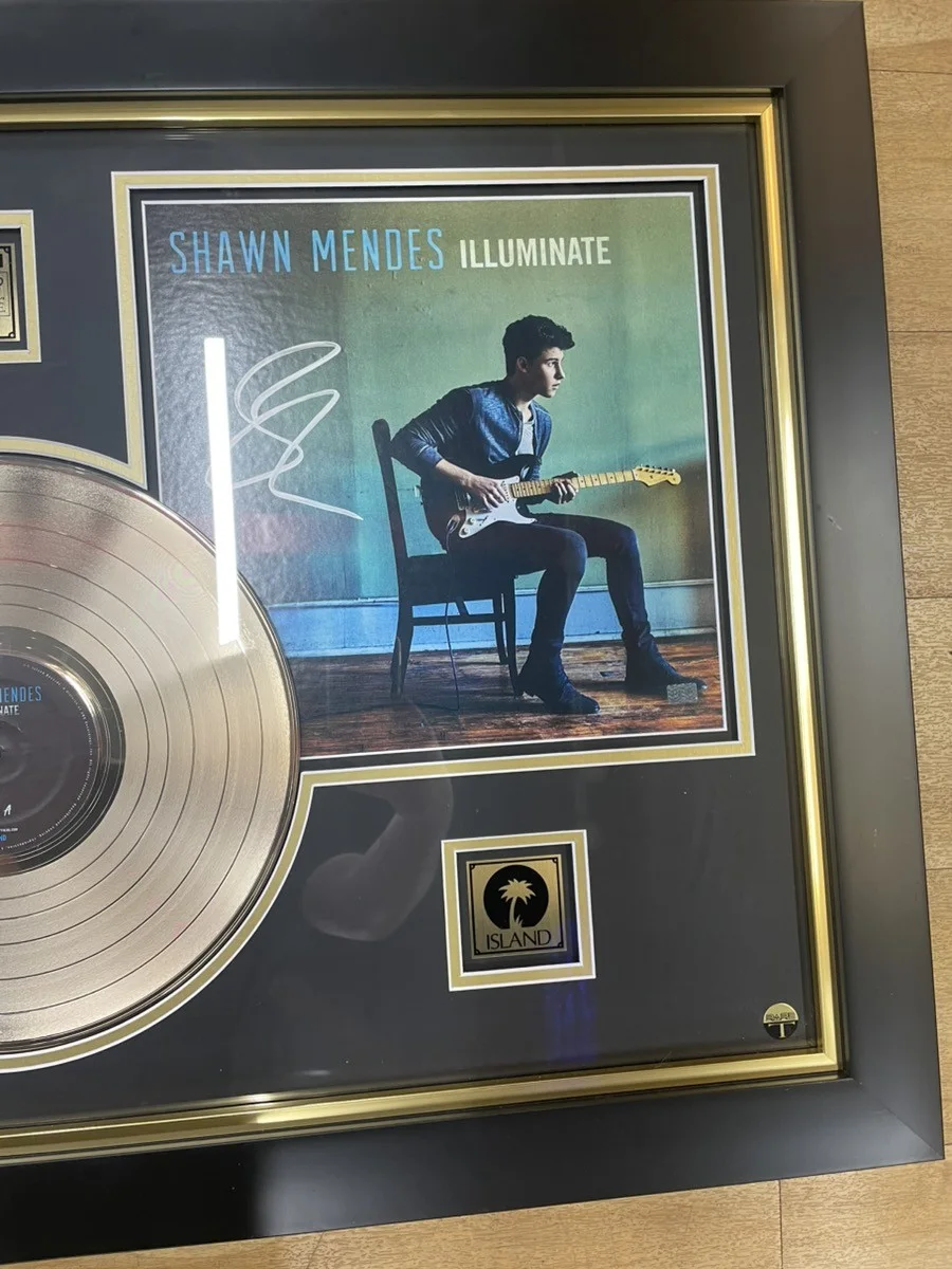 BY ARTIST — SHAWN MENDES ILLUMINATE (PSJ007327), image 3