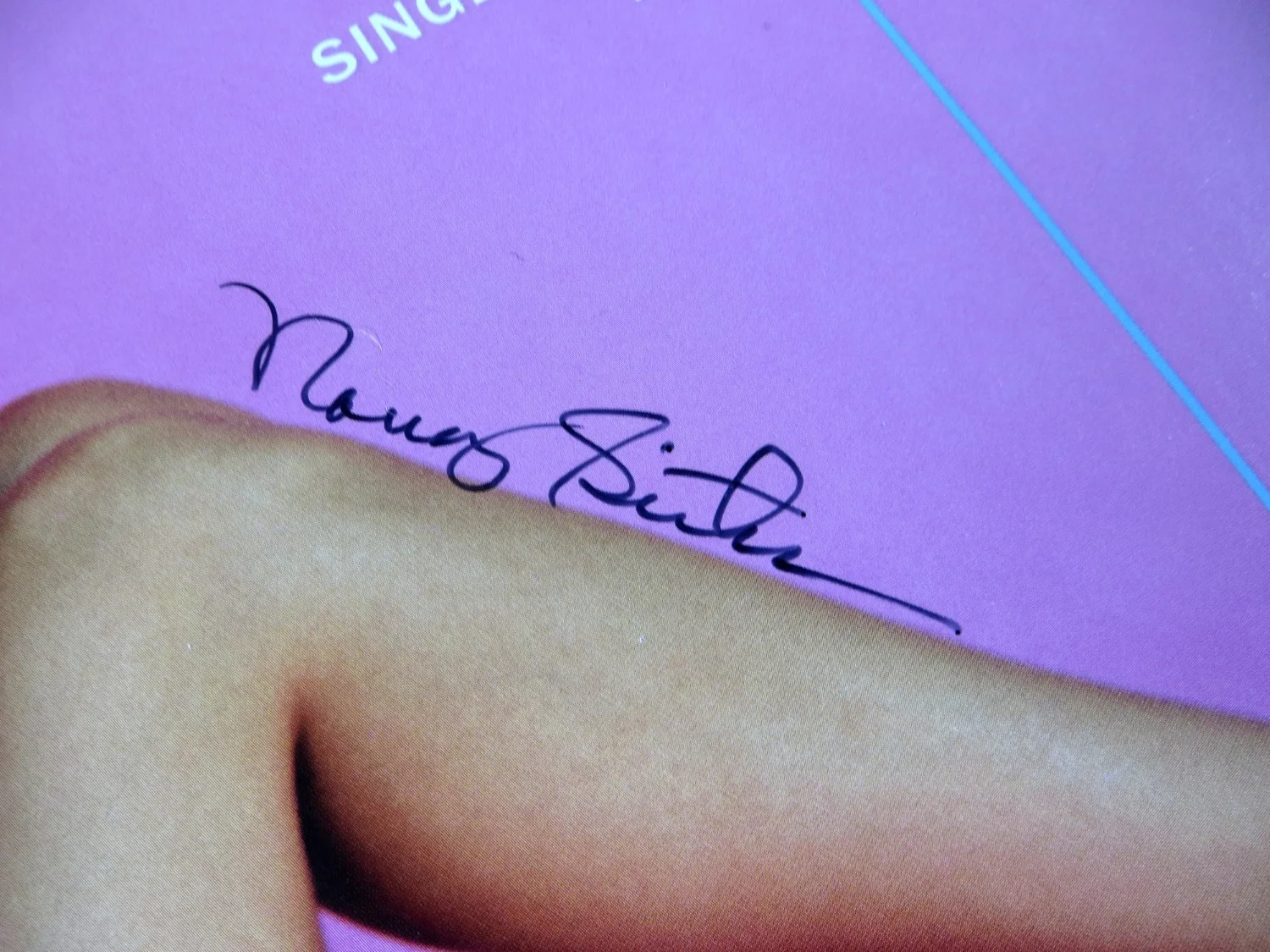 Nancy Sinatra Signed Autographed Record Album Cover Singles/Demos/Rarities BAS, изображение 2
