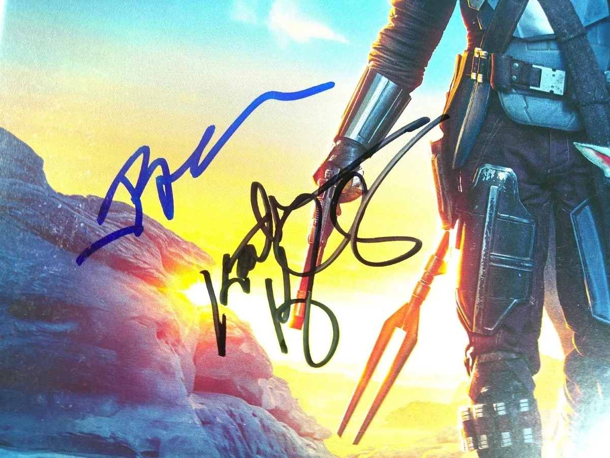 Jon Favreau, Kathleen Kennedy — Jon Favreau Kathleen Kennedy Signed Autographed Album Cover The Mandalorian JSA, изображение 2