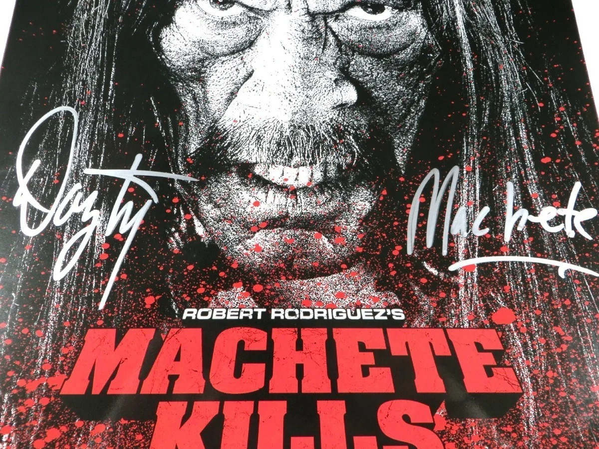 Danny Trejo — Danny Trejo Signed Autographed Album Cover Machete Kills "Machete" BAS BU81817, изображение 2