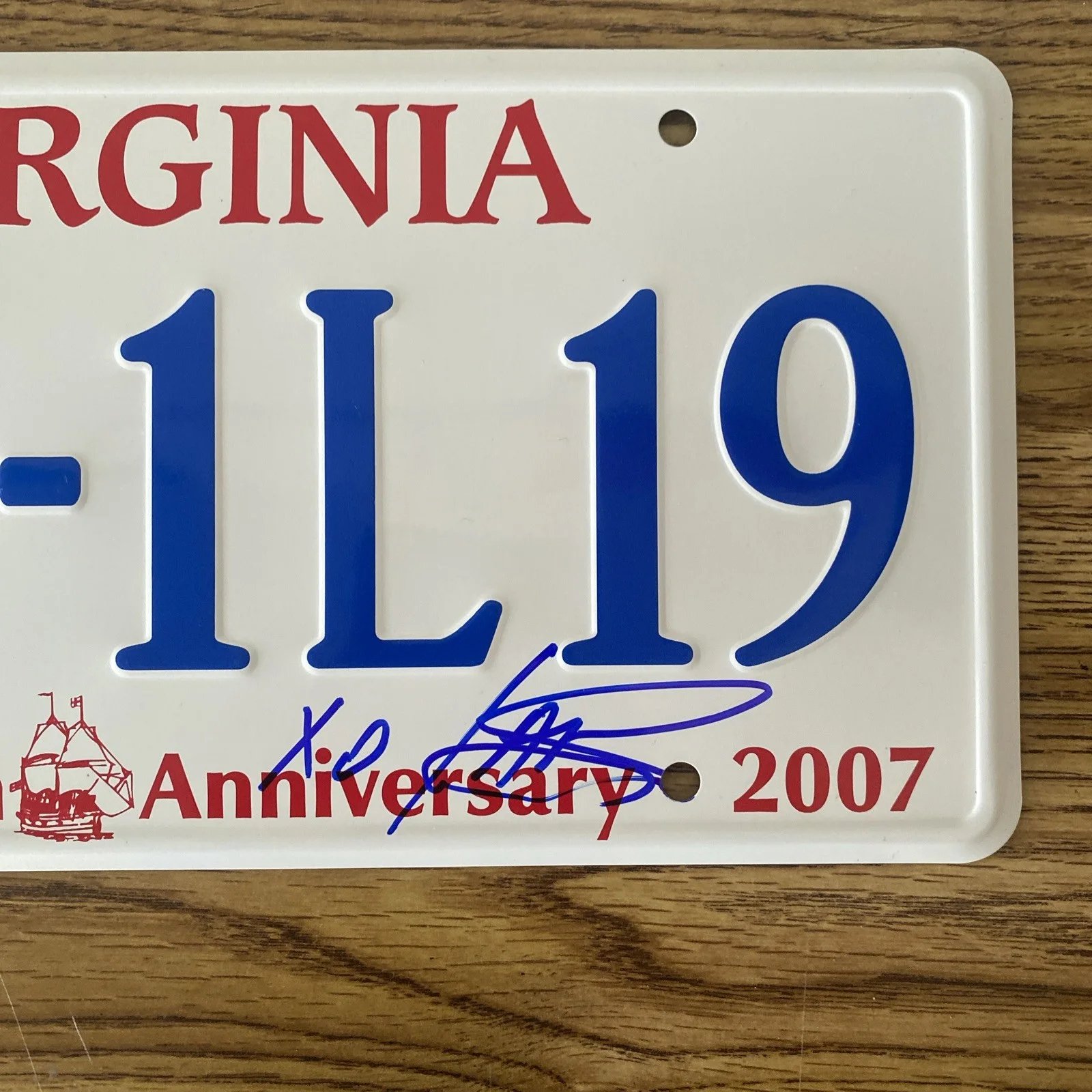 Ian Somerhalder — Ian Somerhalder Autographed License Plate Vampire Diaries Damon's Camaro, изображение 2