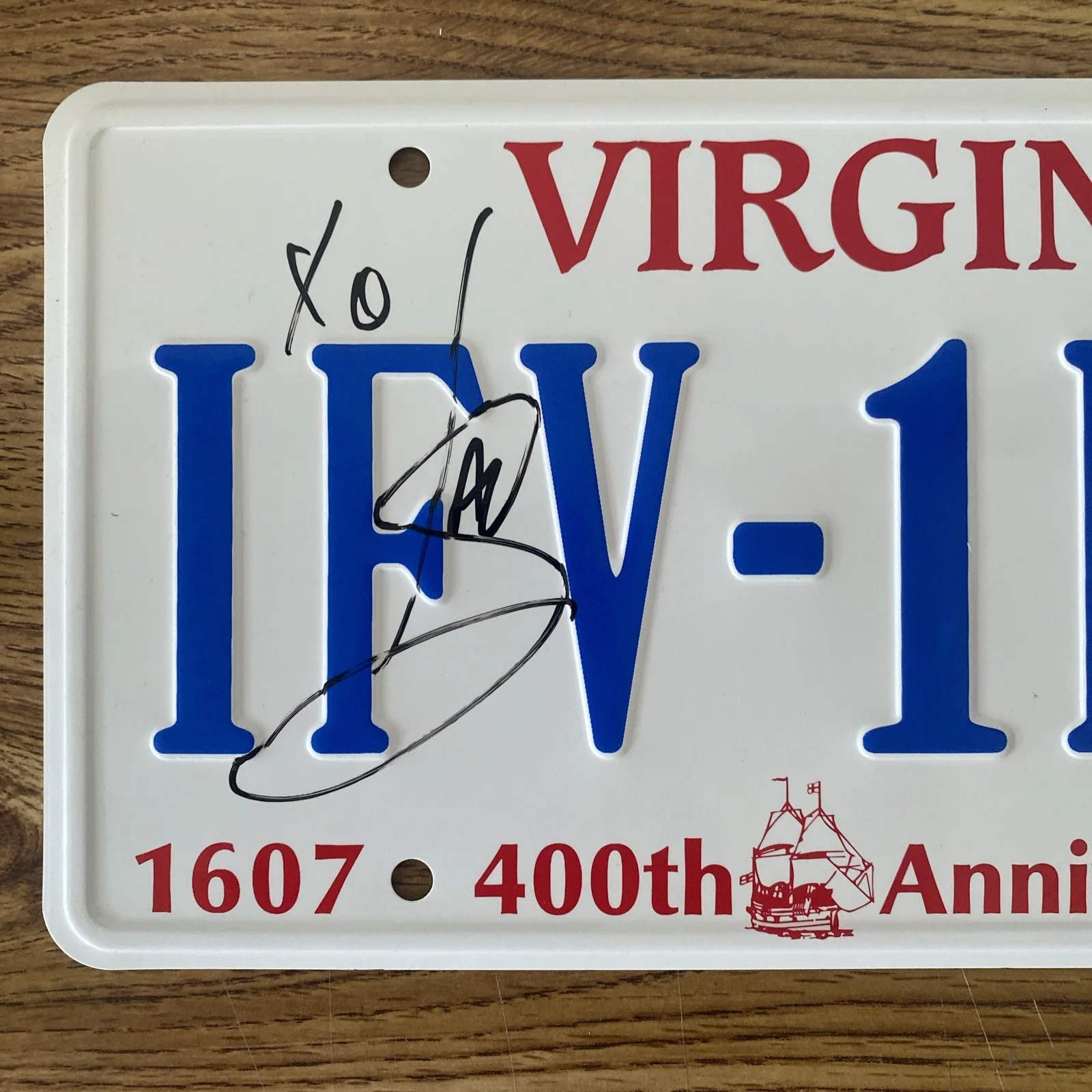 Ian Somerhalder — Ian Somerhalder Autographed License Plate Vampire Diaries Damon's Camaro, image 2