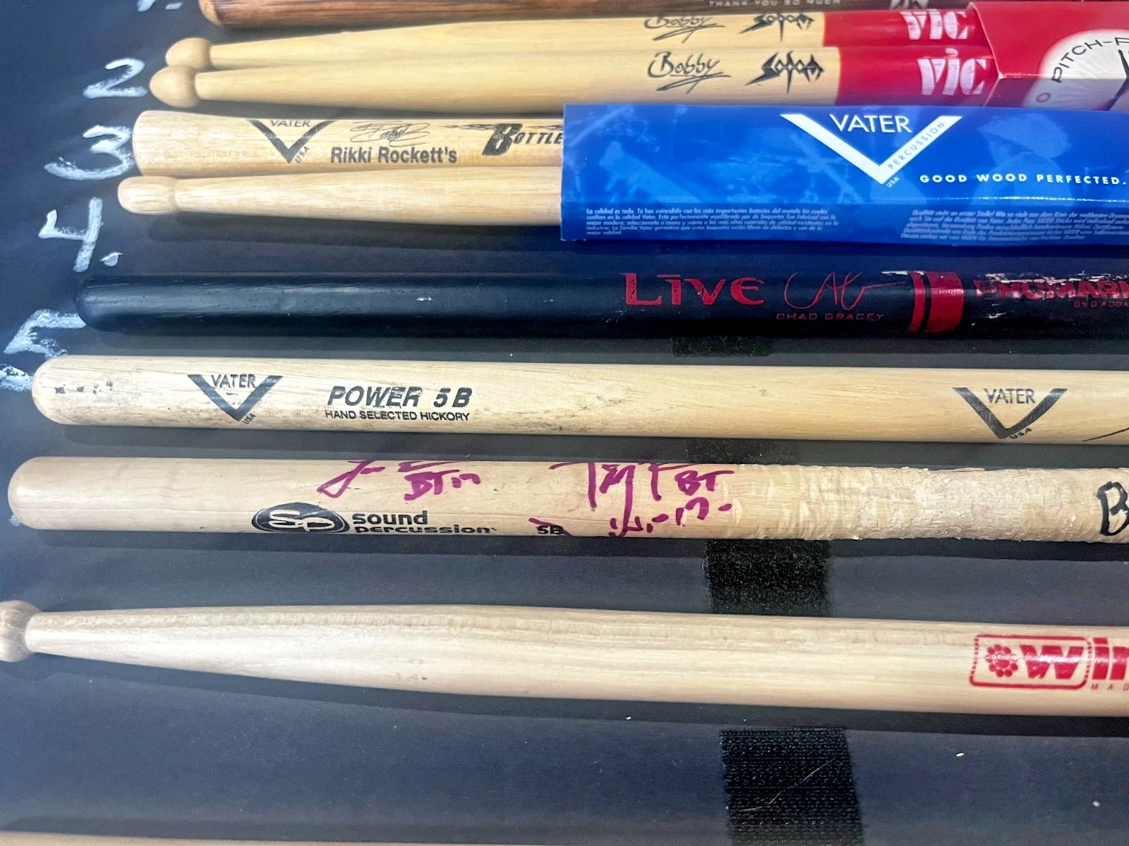 Bang Tango 2017 Hand Signed-All Members-Stage Used Drumstick #6 in photo Grp 11, изображение 5