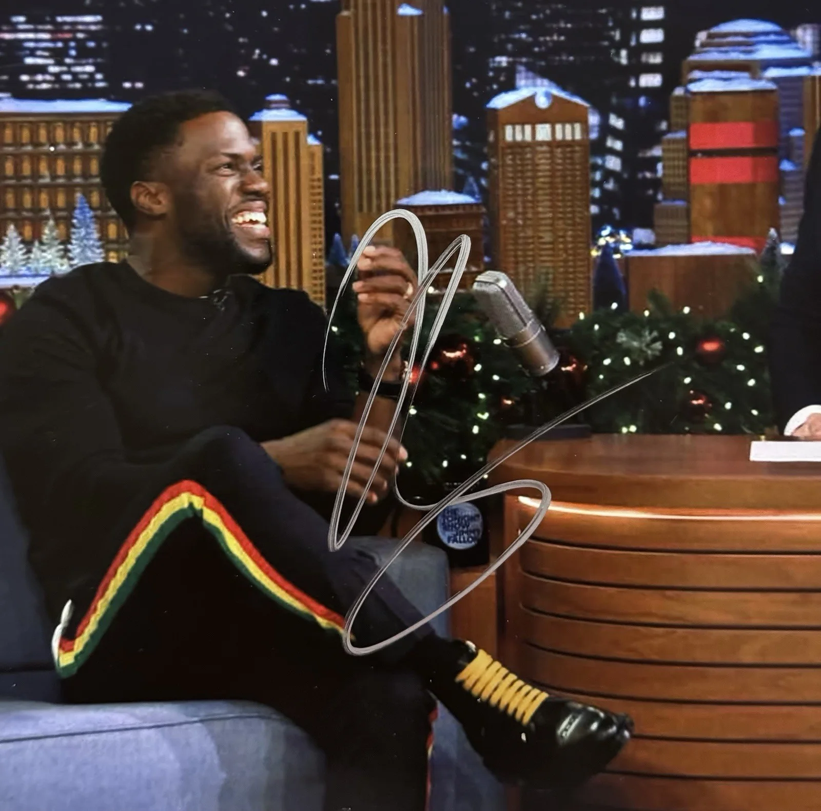 Actor Comedian Kevin Hart Autographed 8x10, image 2