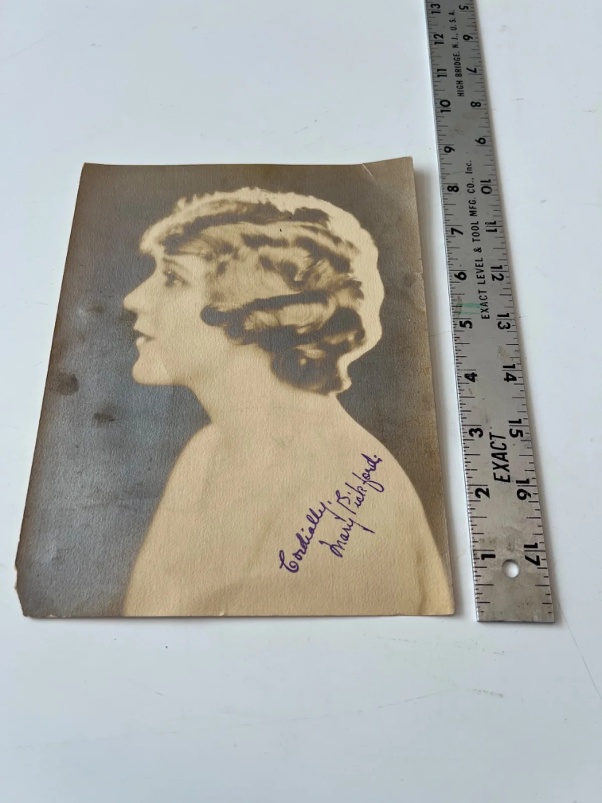 Mary Pickford Silent Film Star, Rare Hand Autographed Black and White Photo, изображение 3