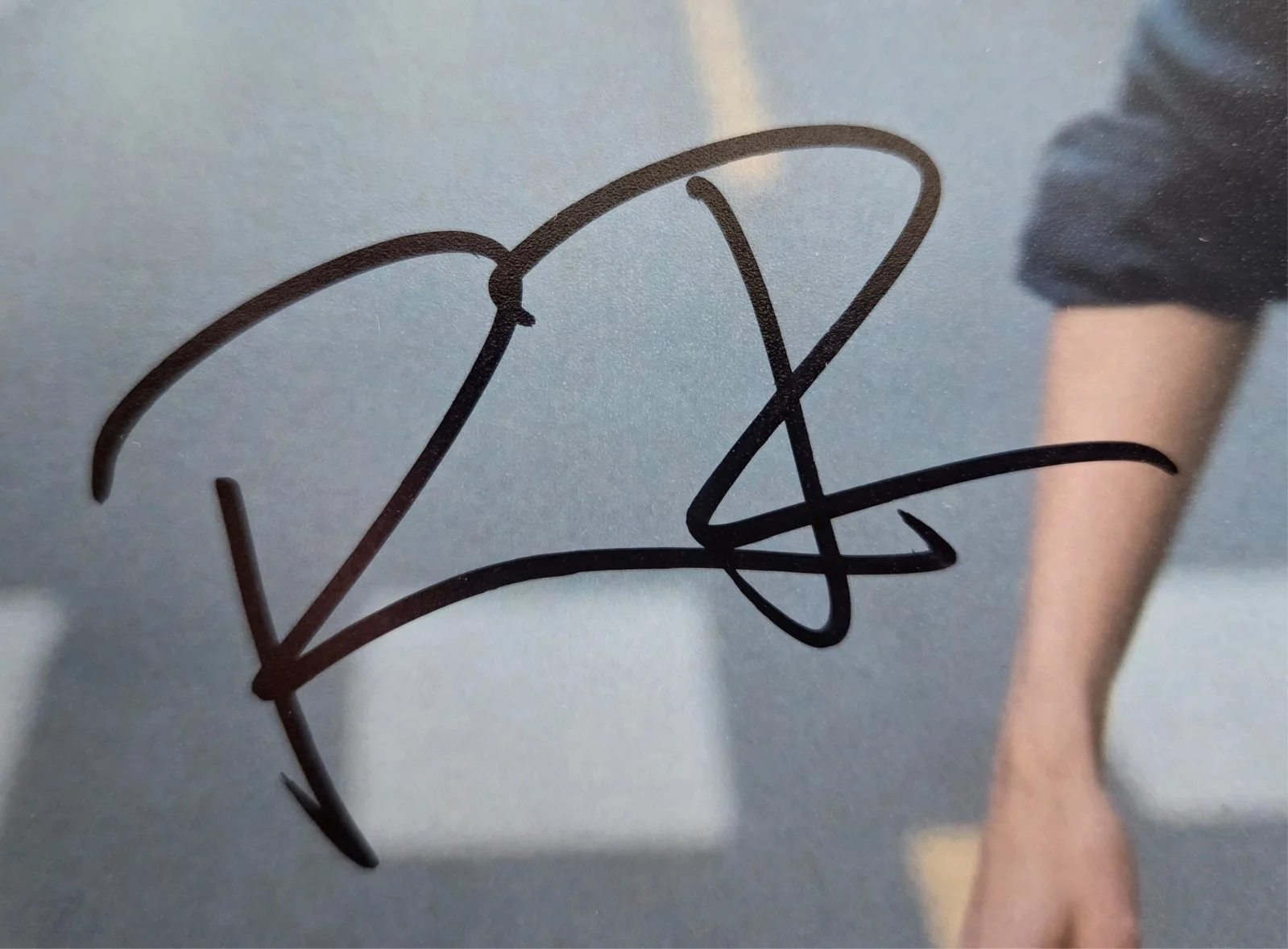 Renate Reinsve Hand Signed Autograph 8x10 Photo In Person Sentimental Value, изображение 2