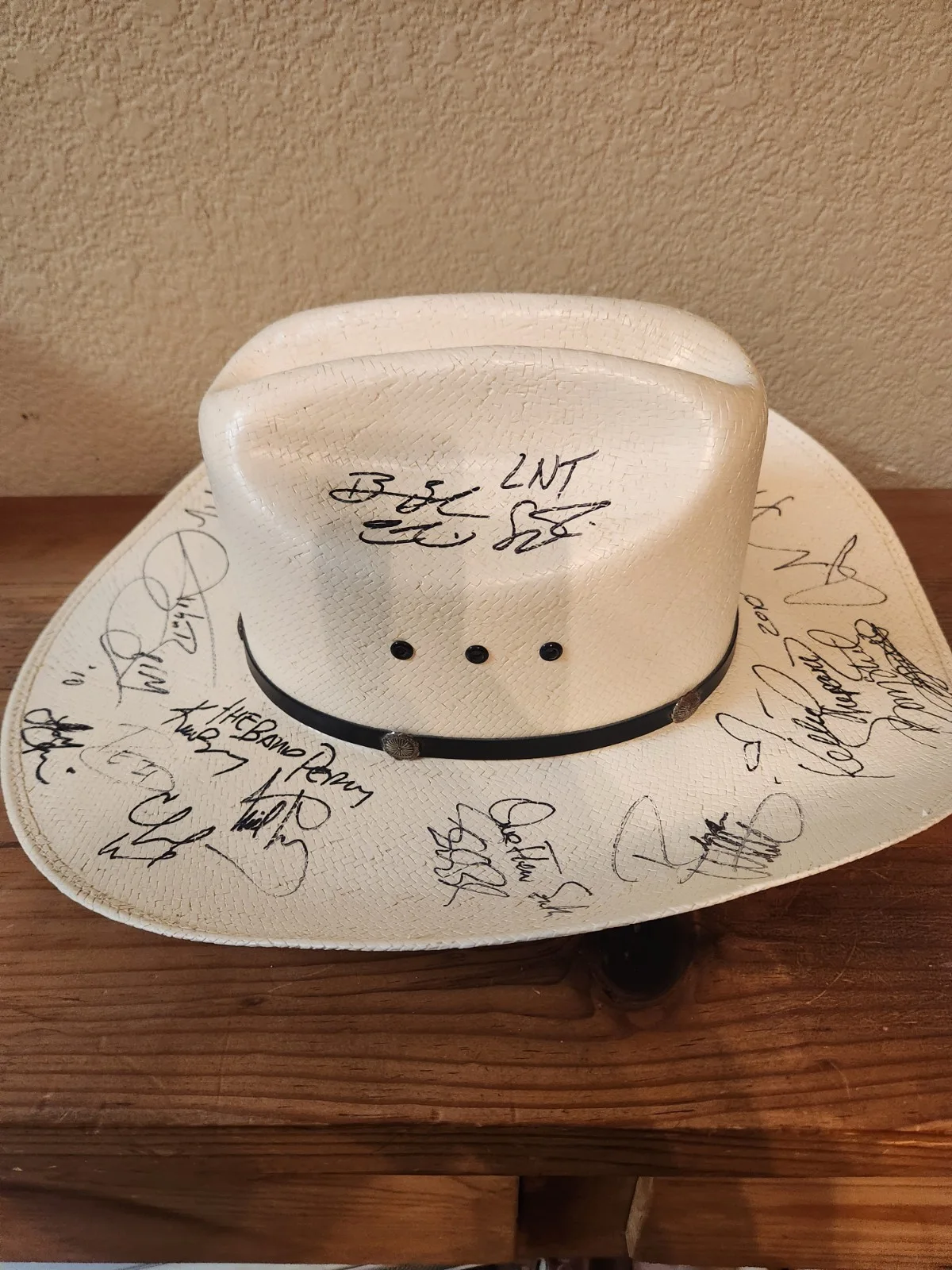 Autographed cowboy 2010s greatest stars Justin moore,chris young and 11 others!, image 3