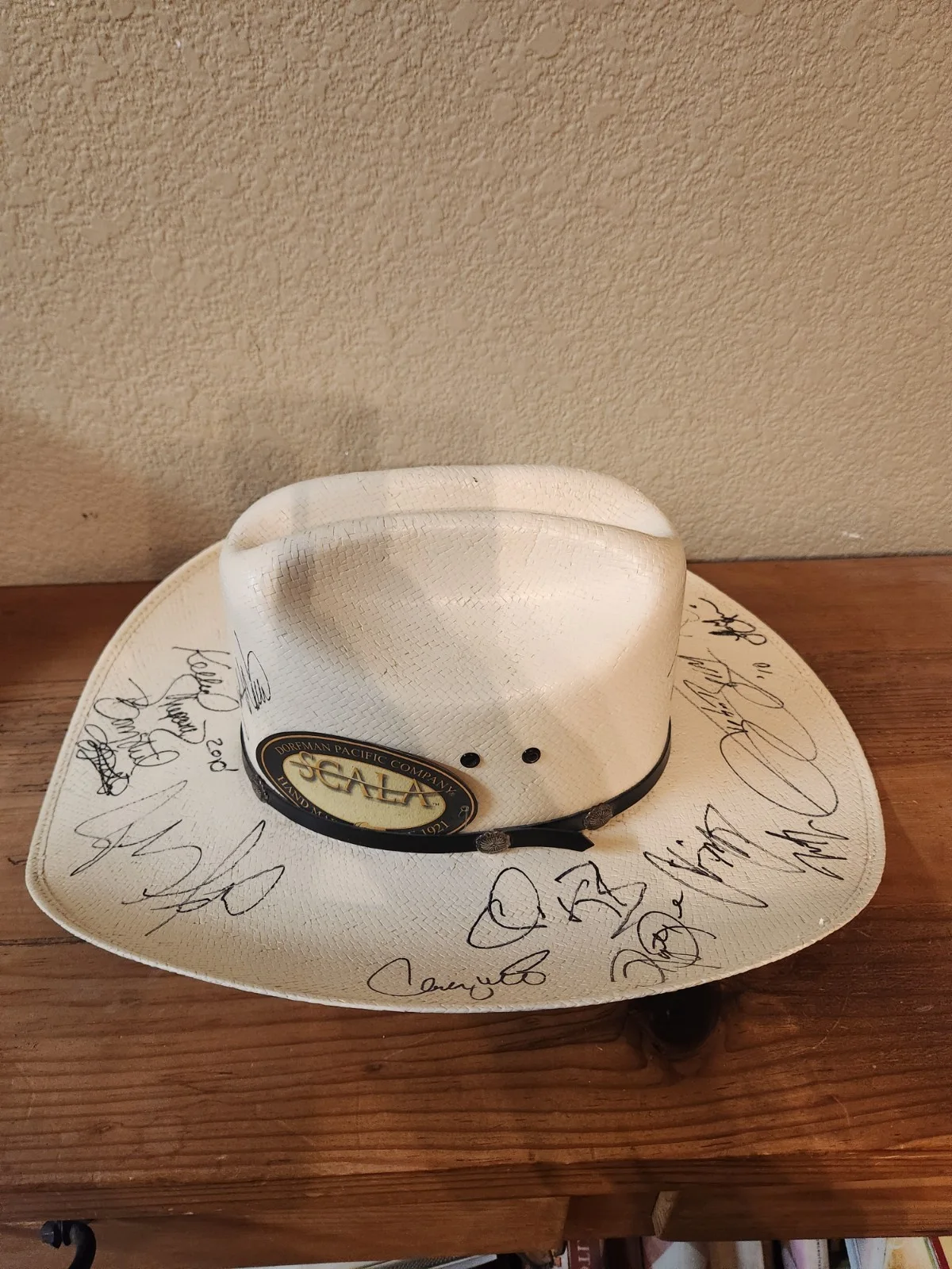 Autographed cowboy 2010s greatest stars Justin moore,chris young and 11 others!, image 5