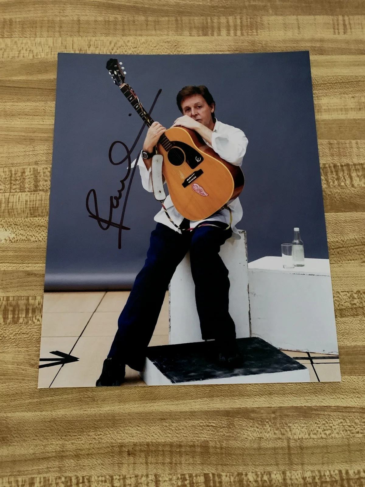 PAUL McCARTNEY — THE BEATLES / PAUL McCARTNEY / GENUINE HAND-SIGNED/ 8 x 10 / TODD MUELLER LOA, image 3