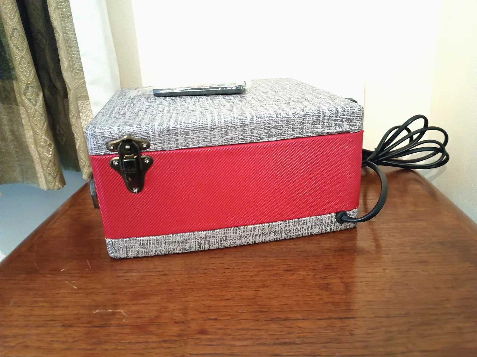 Vintage tube radio VIDOR CN434 My Lady Margaret De Luxe, изображение 4