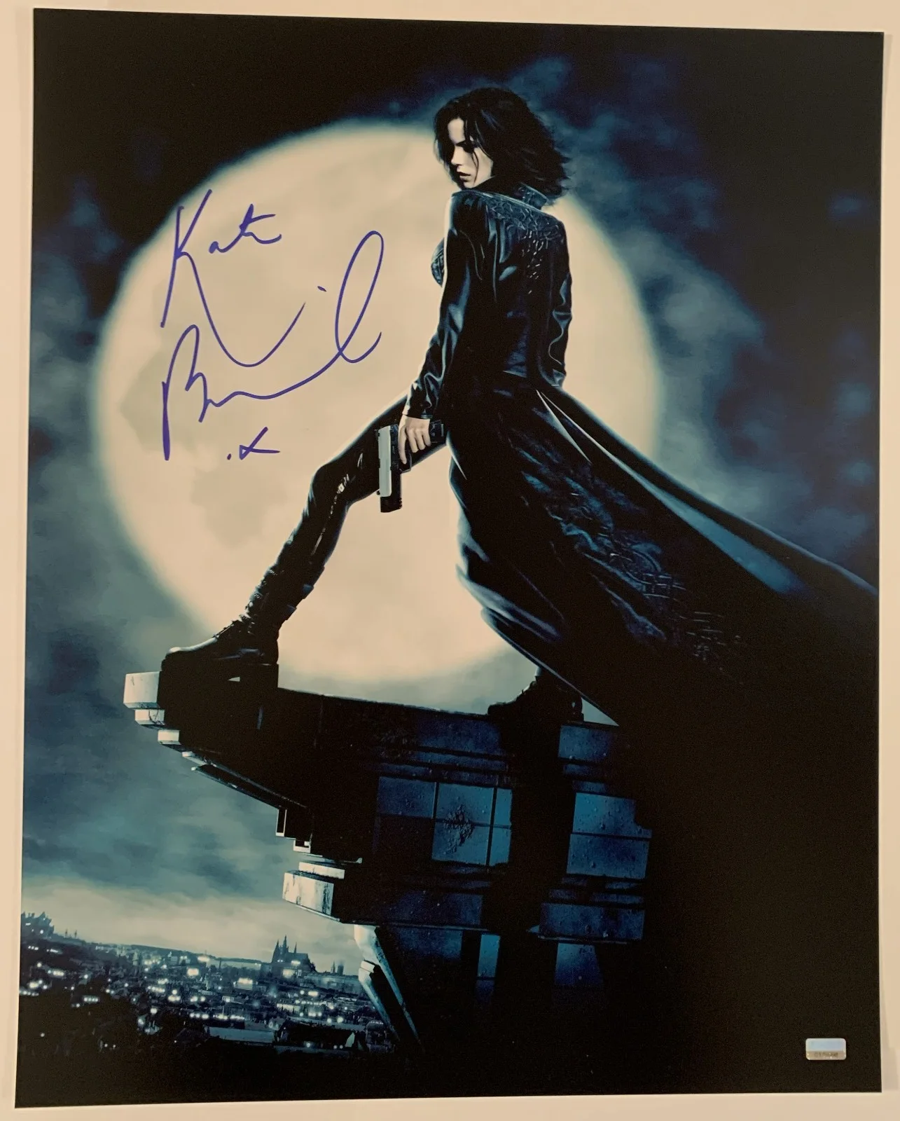 Kate Beckinsale — Kate Beckinsale ‘Underworld’ Original Autographed 16x20 Signed photo CA CoA FSD, изображение 4