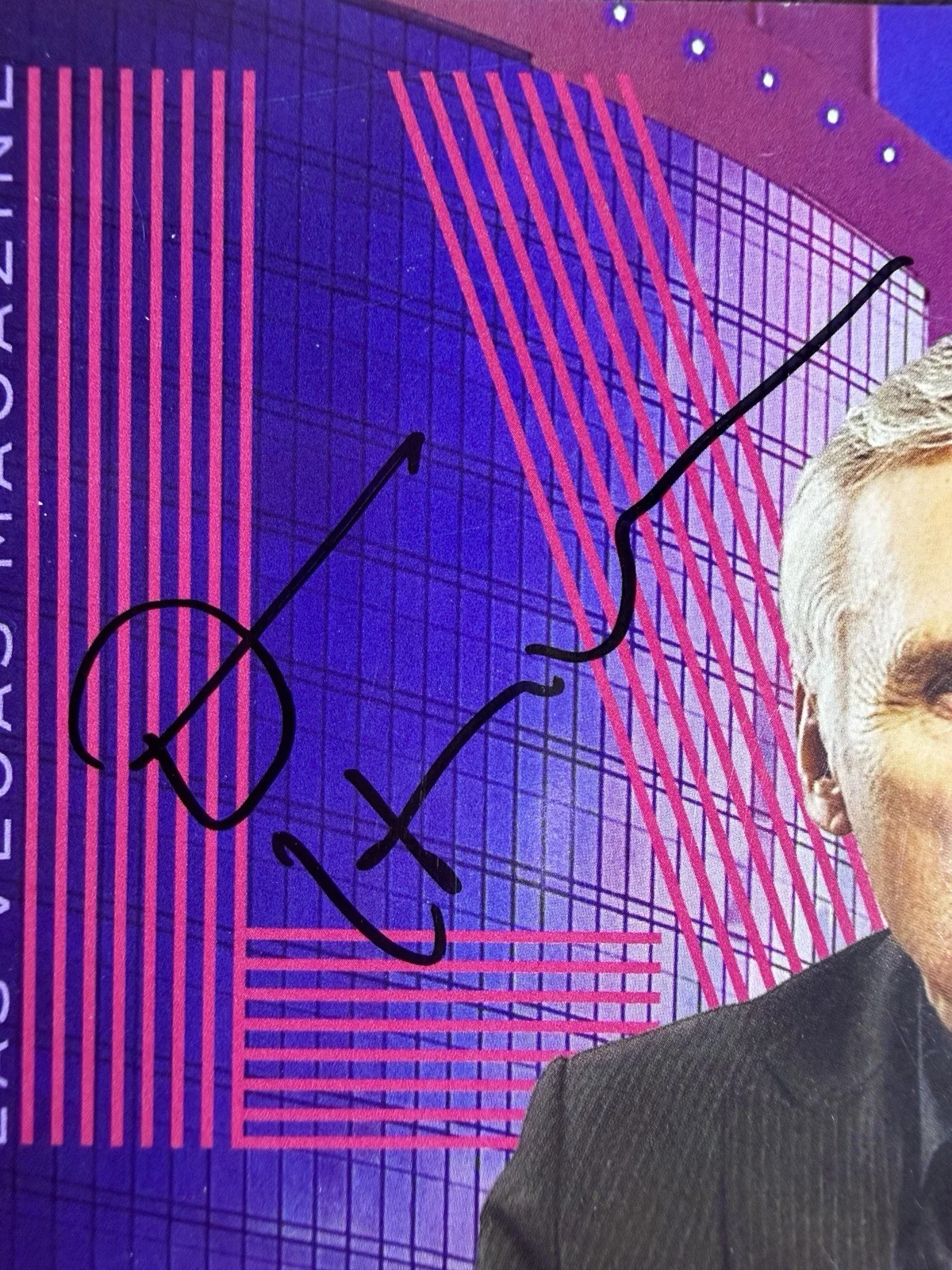 Dennis Hopper — Dennis Hopper Signed Las Vegas Magazine (Beckett Authenticated), image 2