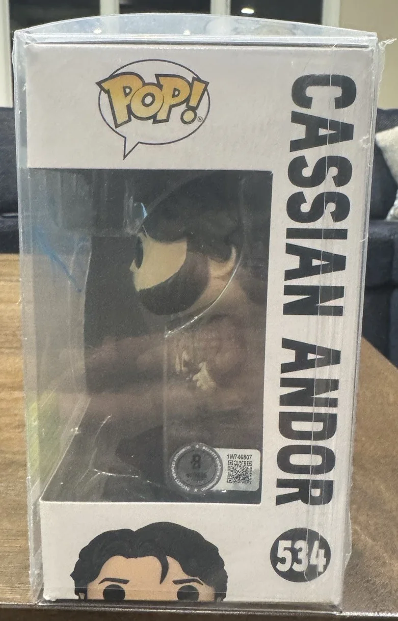 Diego Luna — Diego Luna Signed Ltd Ed. Cassian Andor Star Wars Funko POP #534 & Beckett COA, изображение 2