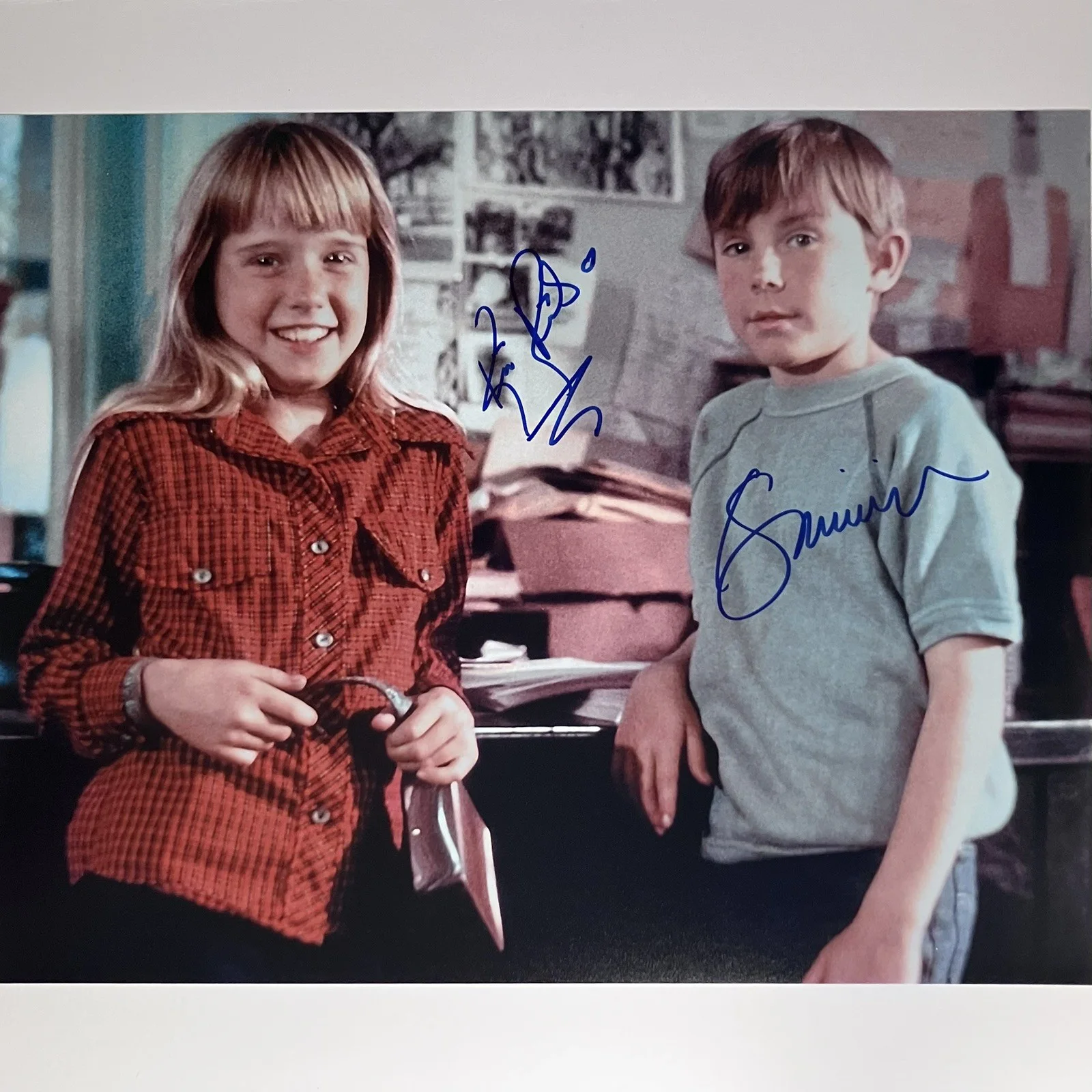 Kim Richards — ESCAPE TO WITCH MOUNTAIN Signed 11x14 Photo / KIM RICHARDS & Ike Eisenmann / WOW, image 2