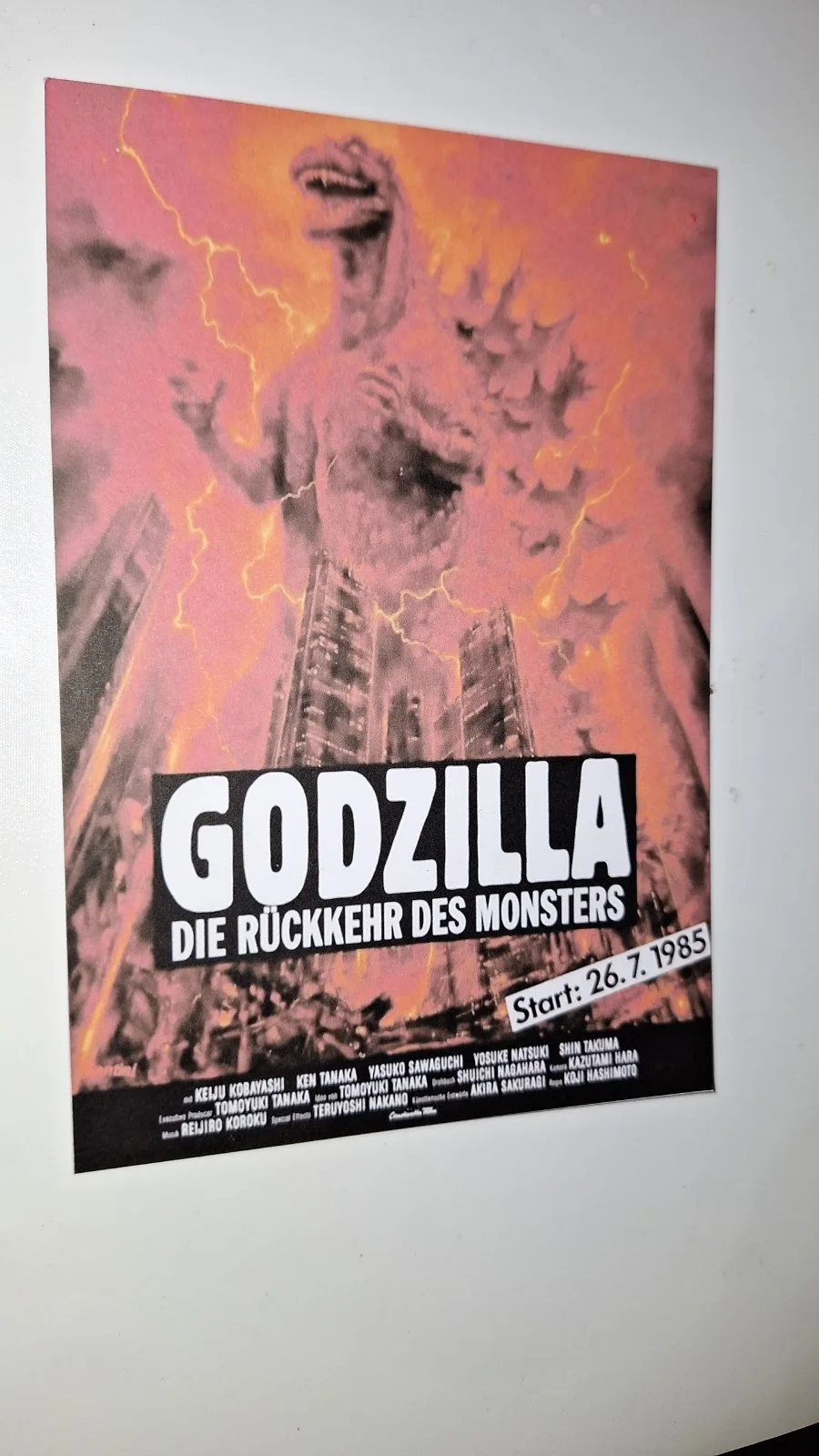 Kaiju The Return of Godzilla" 1984 Premium illustration Reproduction Postcard, image 2