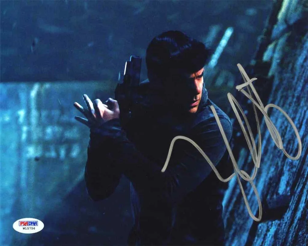 Zachary Quinto — Zachary Quinto Star Trek Spock Autographed Signed 8x10 Photo PSA/DNA COA