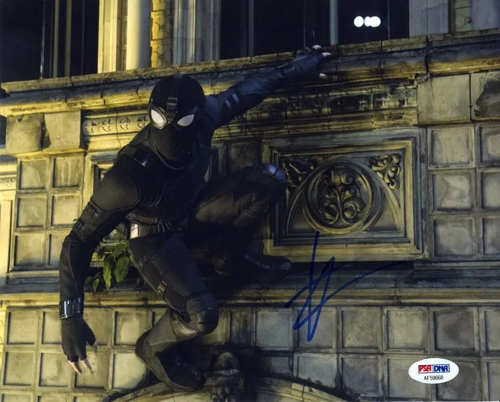 tom holland — Tom Holland Spiderman Avengers Endgame Autographed Signed 8x10 Photo PSA/DNA COA