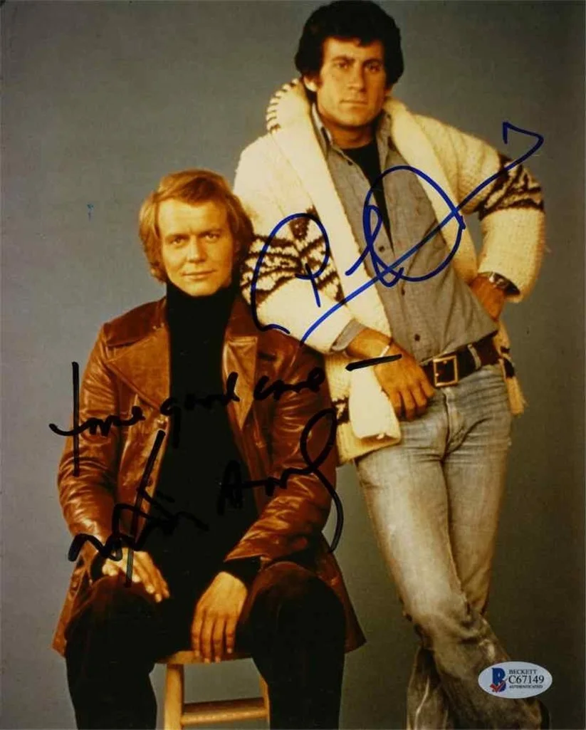 David Soul and Paul Michael Glaser — Starsky & Hutch Soul and Glaser Autographed Signed 8x10 Photo Beckett BAS COA