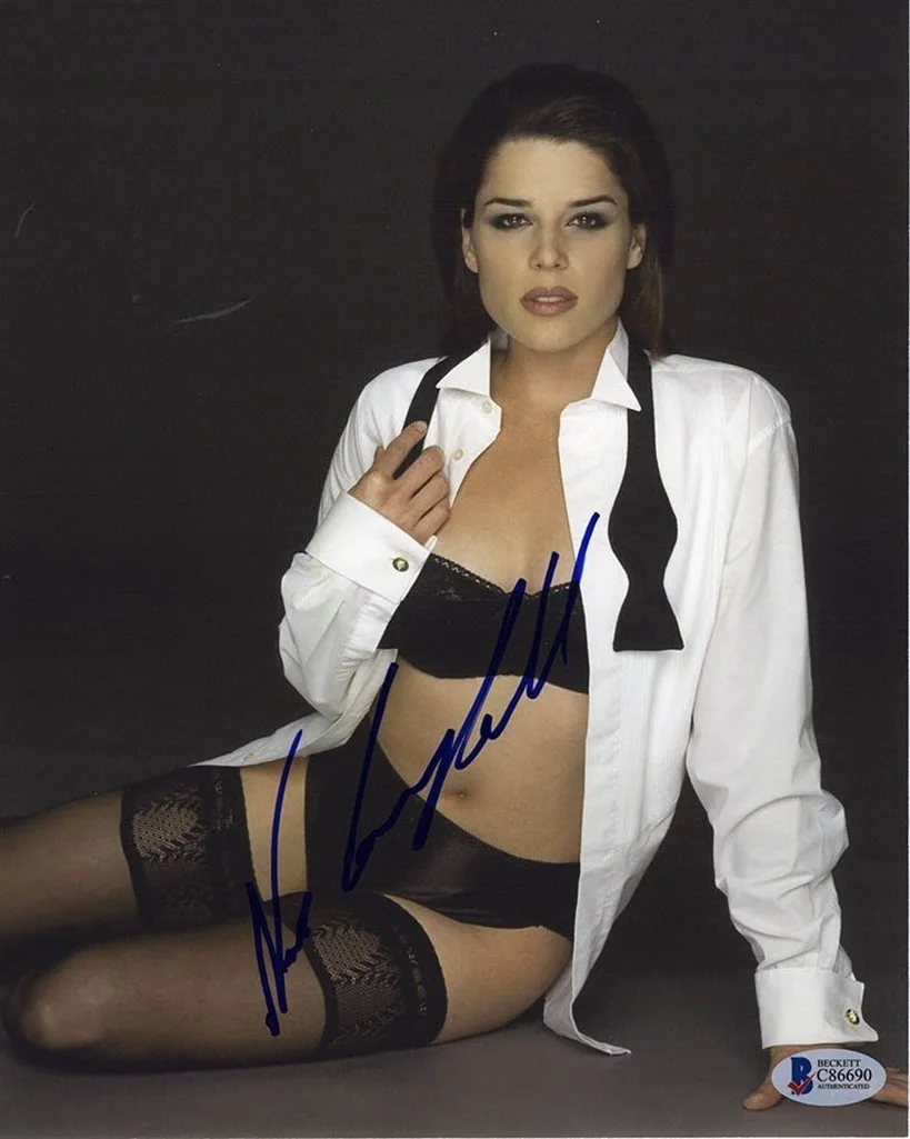 neve campbell — Neve Campbell Bra Panties Lingerie Autographed Signed 8x10 Photo BAS COA