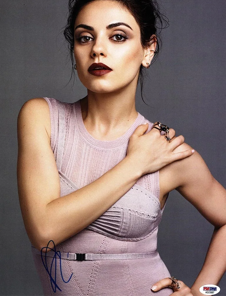 mila kunis — Mila Kunis Autographed Signed 11x14 Photo Certified Authentic PSA/DNA COA