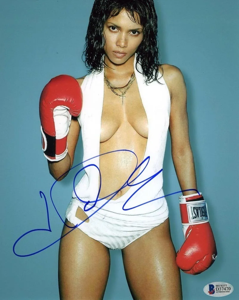 Halle Berry — Halle Berry Sexy cleavage Autographed Signed 8x10 Photo Beckett BAS COA