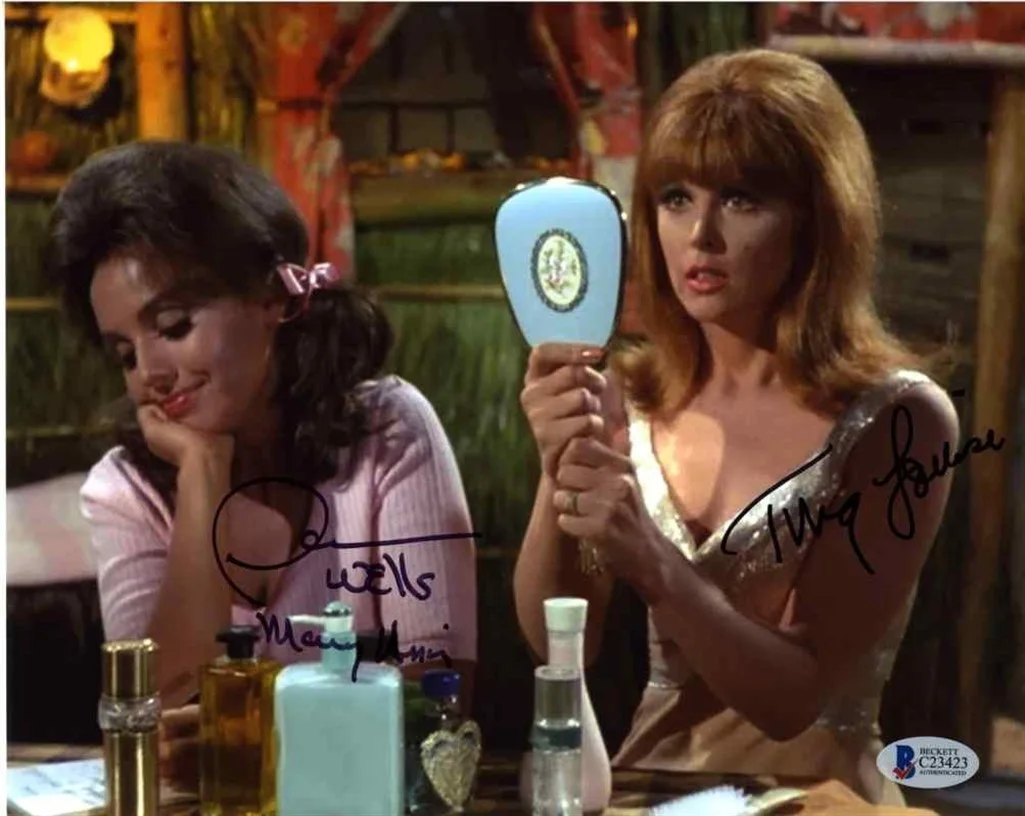 Dawn Wells and Tina Louise — Gilligan's Island Tina Louise Dawn Wells Autographed Signed 8x10 Photo BAS COA