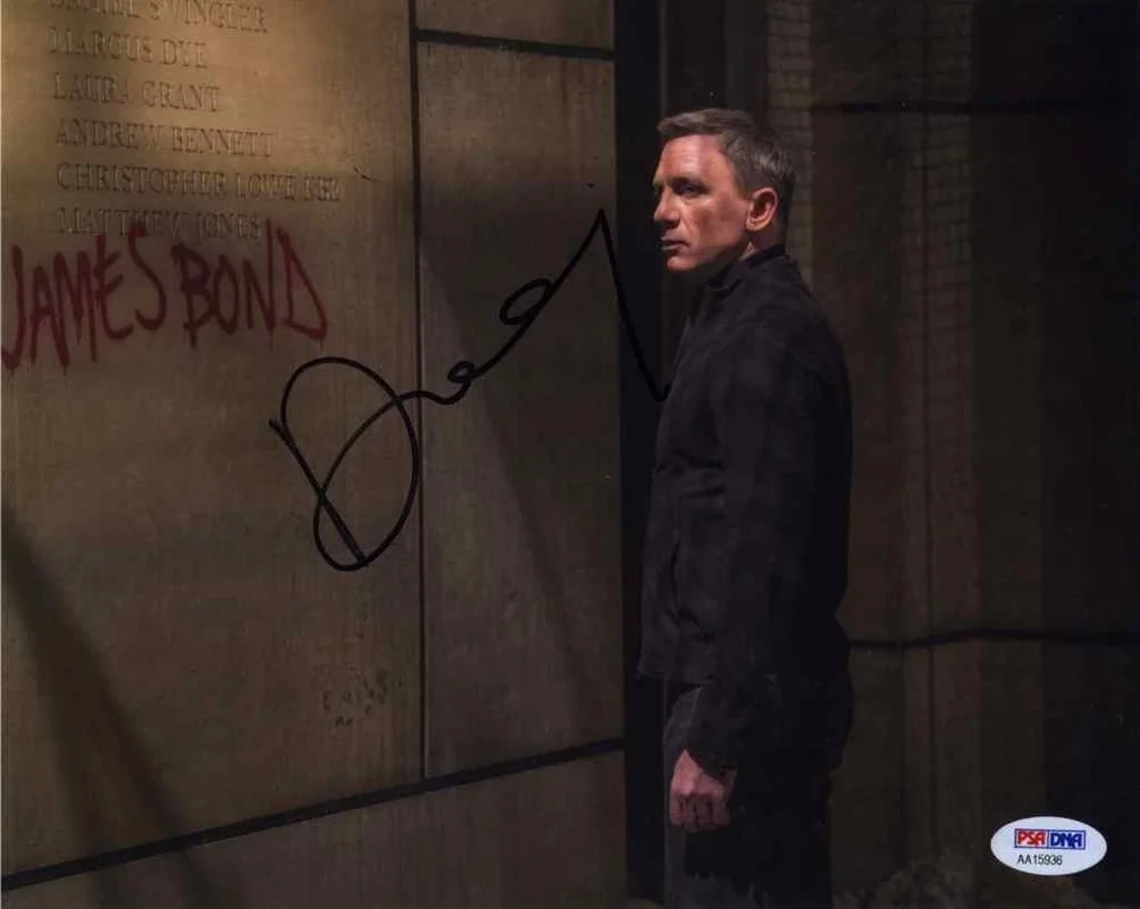 daniel craig — Daniel Craig James Bond 007 Autographed Signed 8x10 Photo Certified PSA/DNA COA