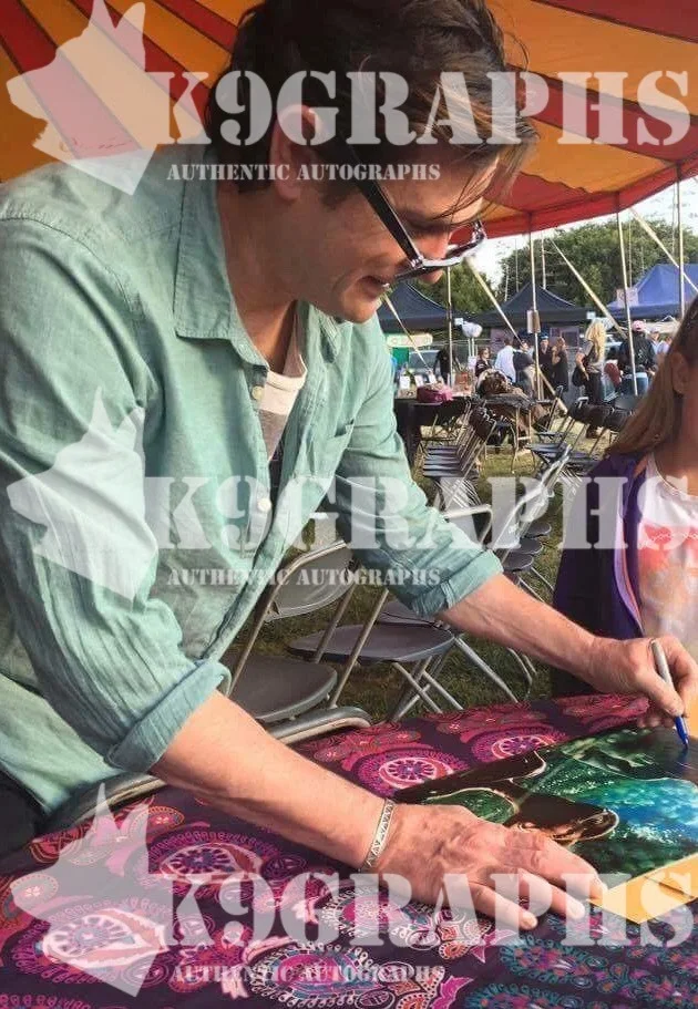 Henry Thomas Elliott E.T. Bike SIGNED Autograph Auto Topps Card - K9 COA W Proof, изображение 2