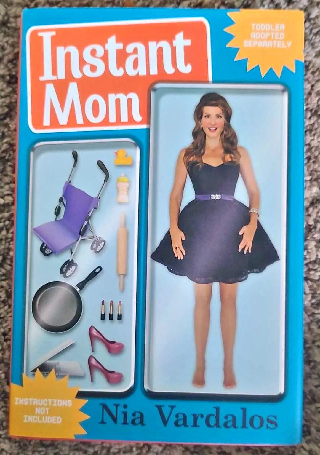 Nia Vardalos — Nia Vardalos Autographed Signed first edition autographed book, "INSTANT MOM", изображение 2