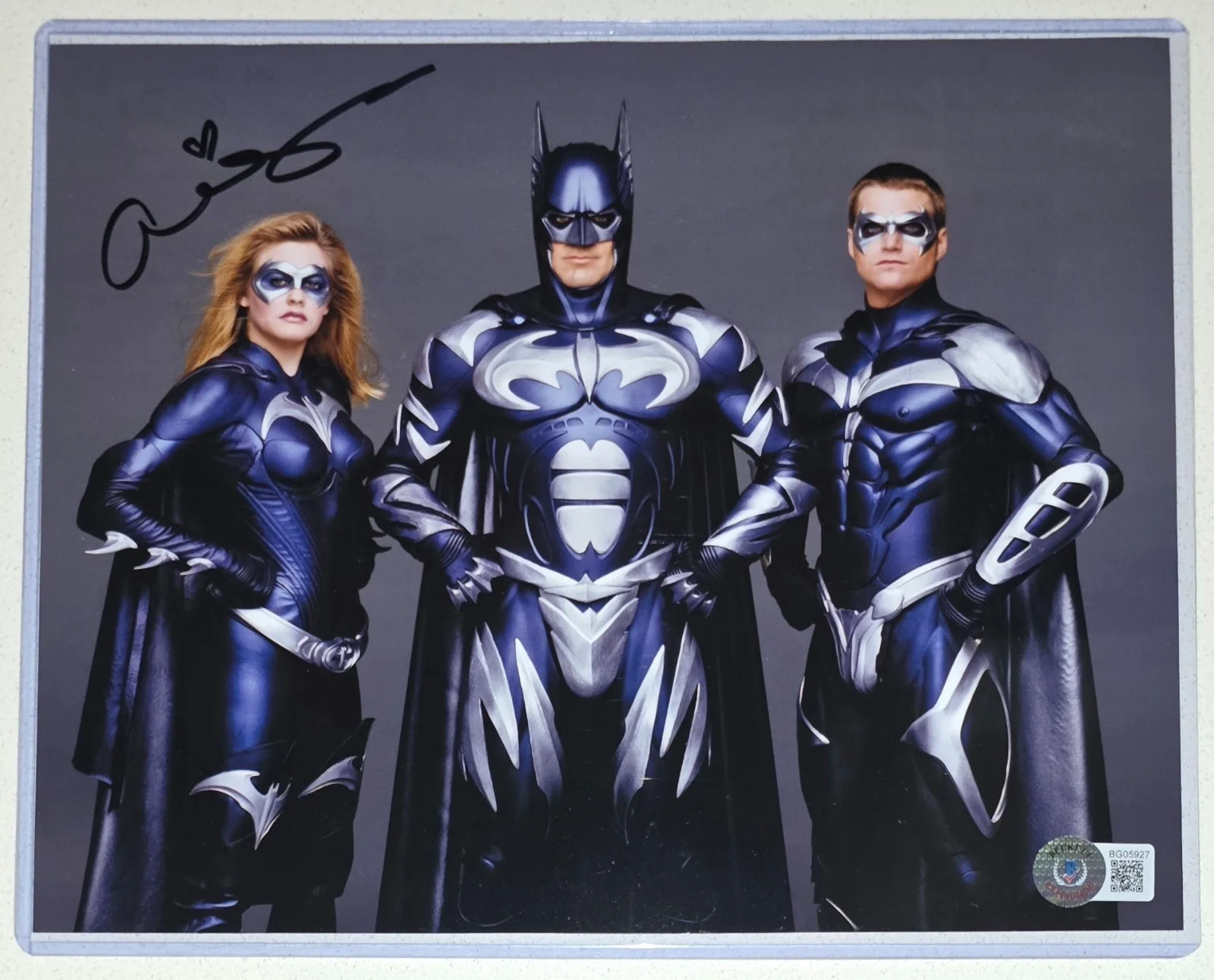 Alicia Silverstone — Alicia Silverstone Batgirl Autograph Beckett BAS Authentic 8 x 10 Signed Photo, image 4