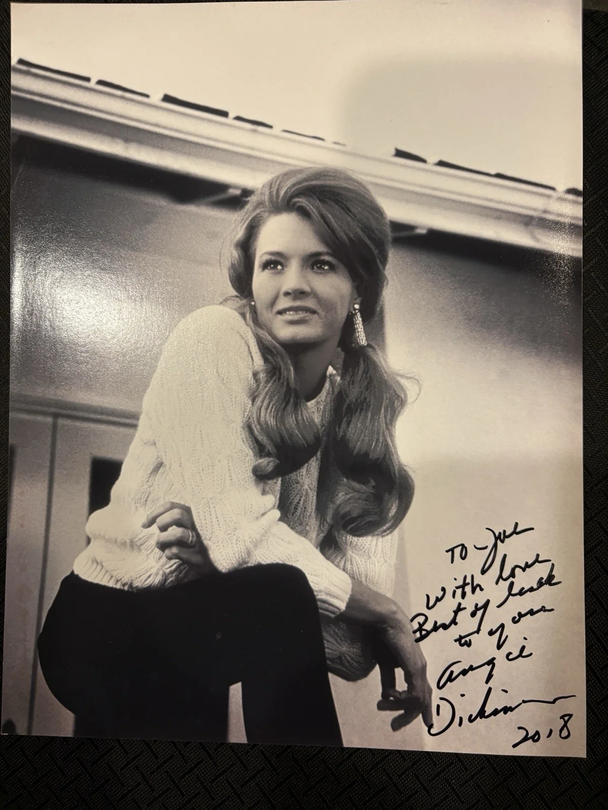 SEE TITLE — ANGIE DICKINSON Signed Autographed 8x10 Photo , b&w, изображение 2