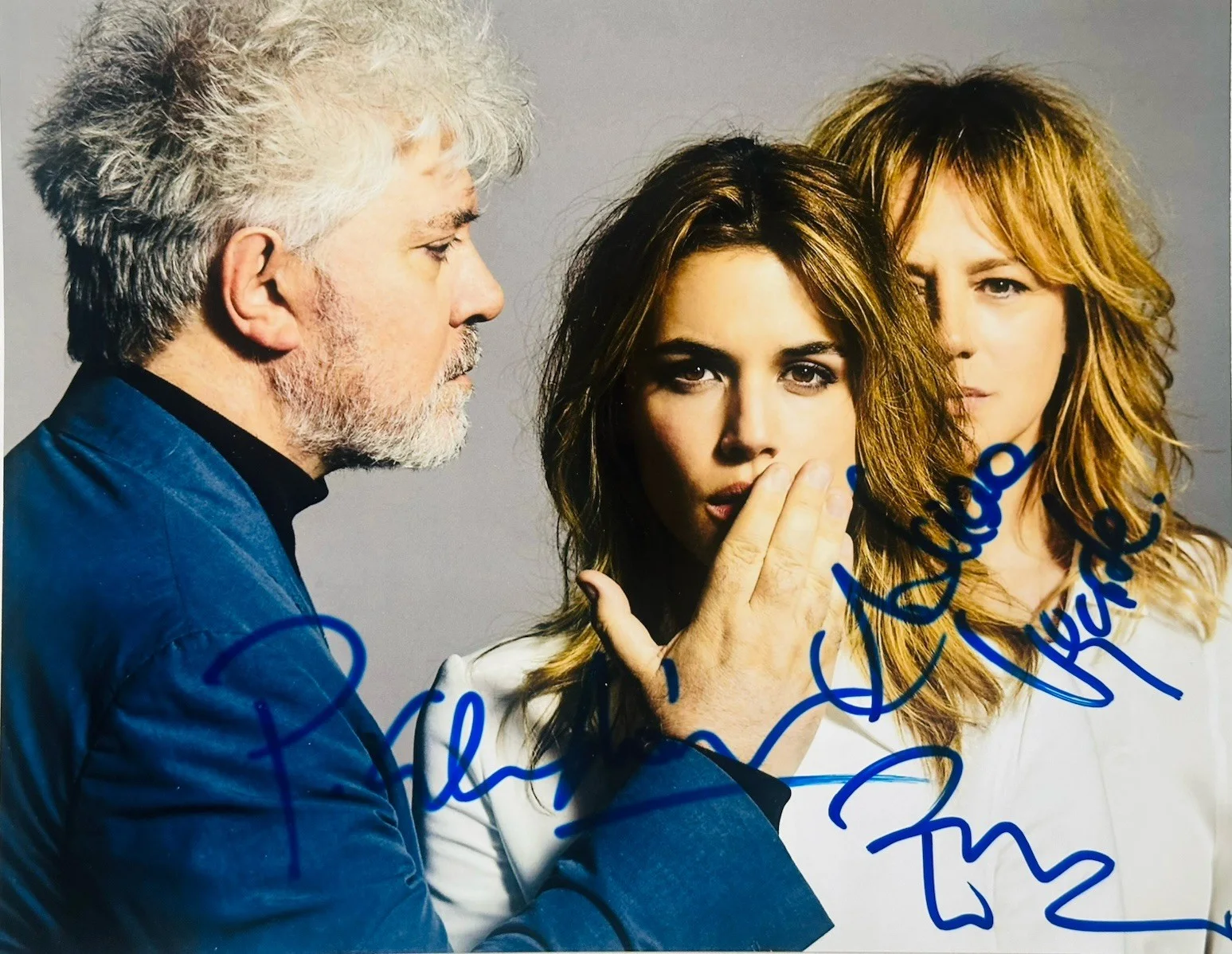 Pedro Almodovar, Emma Suarez & Adriana Ugarte signed Julieta 8x10 photo, изображение 2