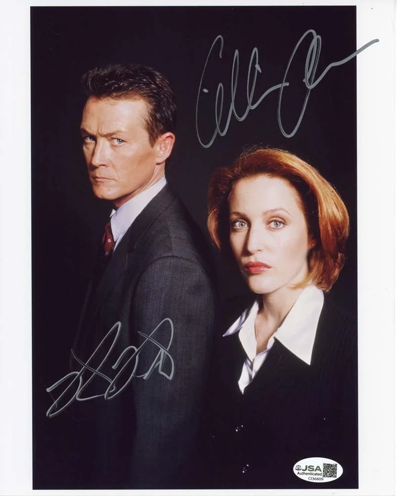 a star — X-Files Cast Anderson and Patrick 8X10 Photo Hand Signed Autograph JSA COA