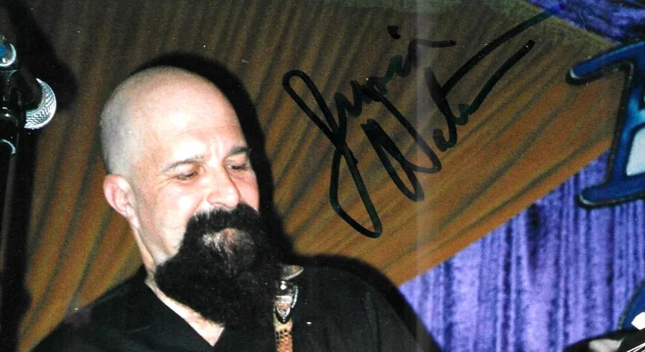 Junior Watson signed 8x10 color photo, image 2