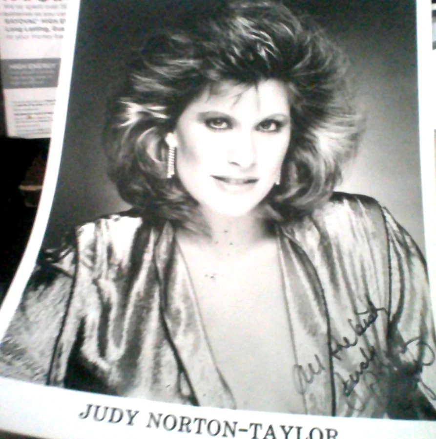 Judy Norton — Judy Norton Signed Autographed 2 Photos Mary Ellen of The Waltons, изображение 2