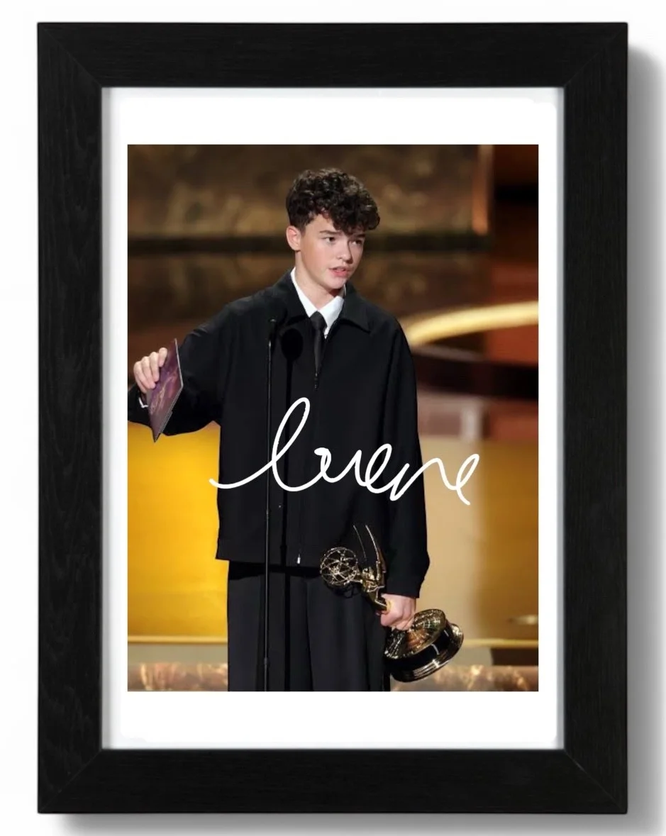 Owen Cooper Signed Autograph PHOTO Pre Print 6x4/A4/ Framed, image 3