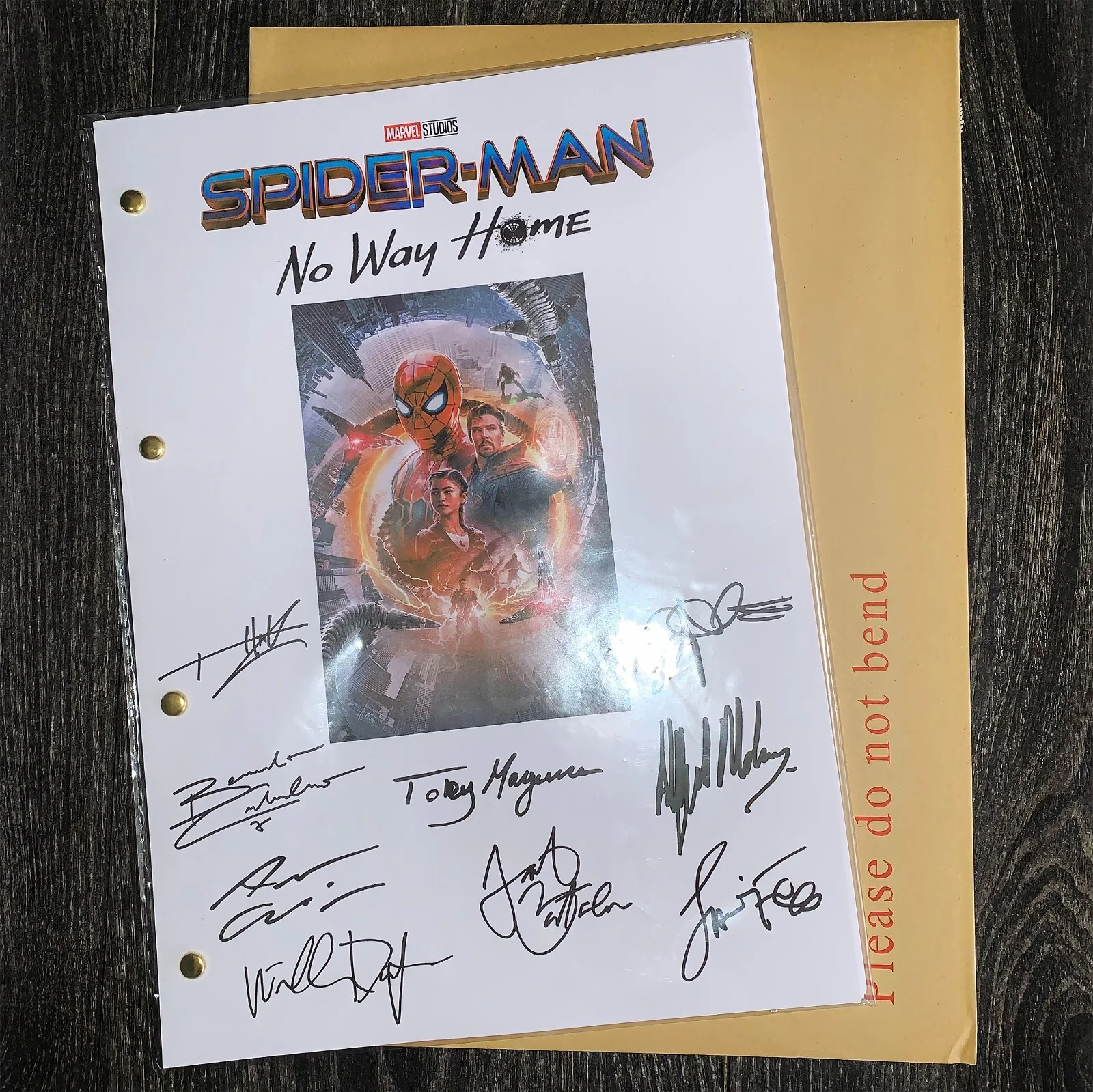 SpiderMan No Way Home / Transcript / Script / Screenplay / Autographed reprints, изображение 2