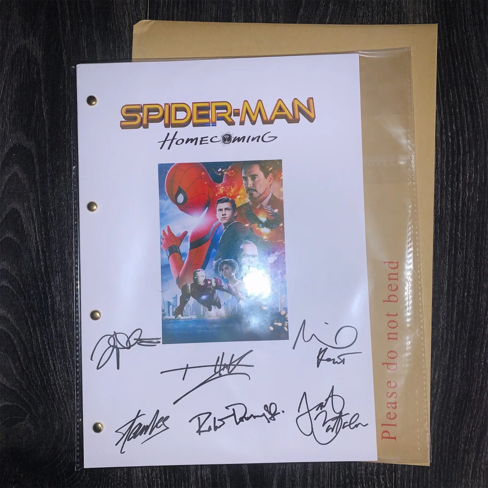 SpiderMan Homecoming / Transcript / Script / Screenplay / Autographed reprints, image 2