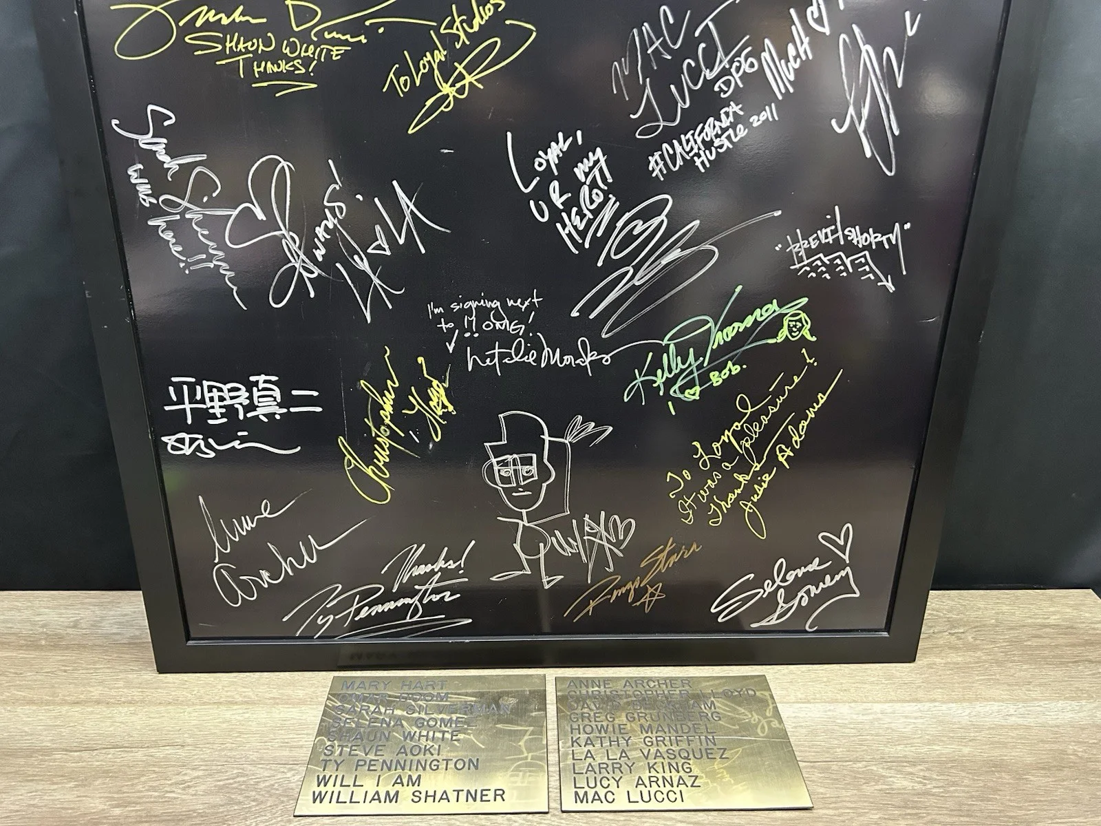 William Shatner David Beckham Mandel Loyal Studios SIGNED AUTOGRAPHED Frame, image 3