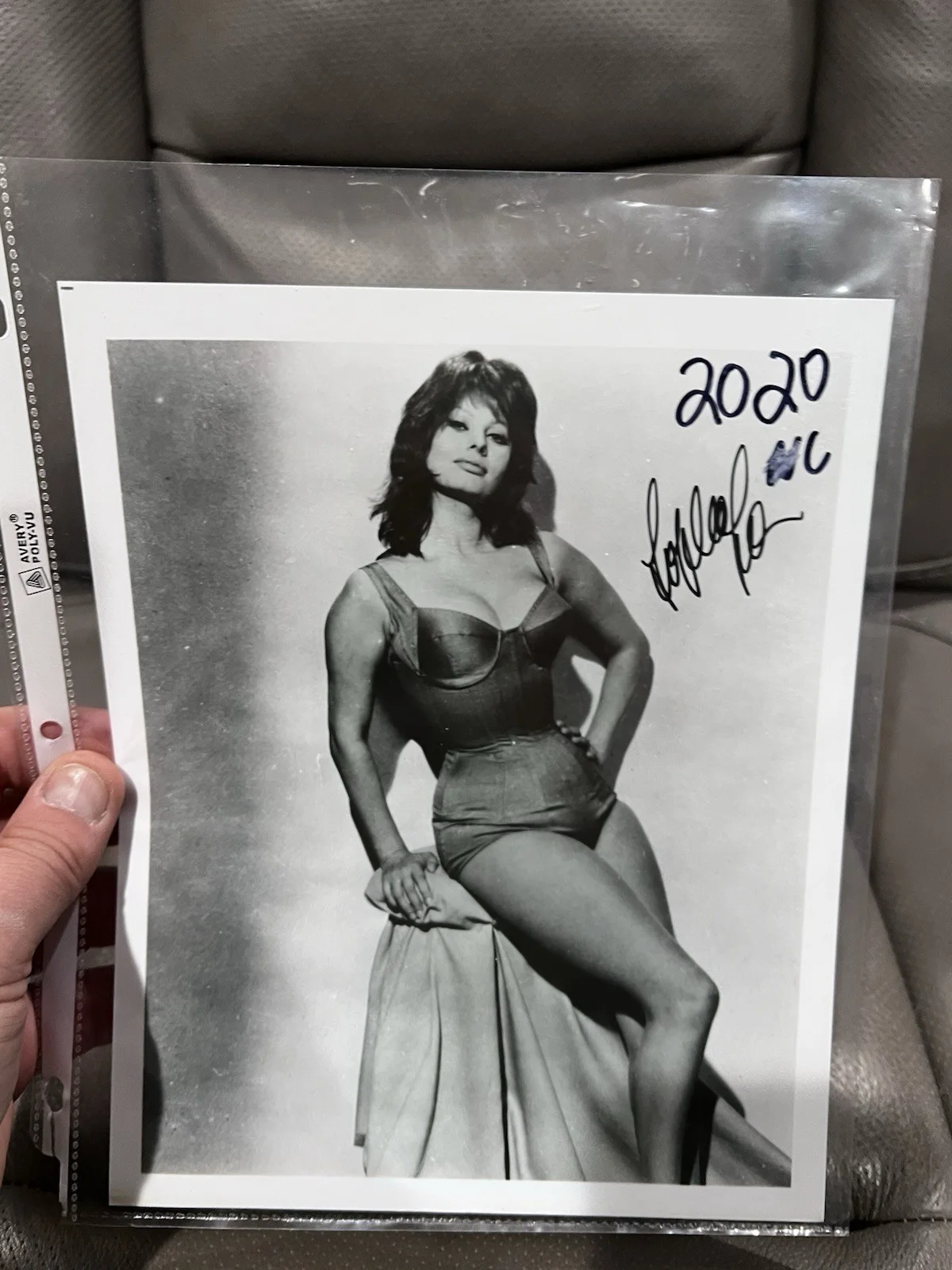Sophia Loren — #2020 Sophia Loren autographed signed 8 x 10 B&W photo, image 2