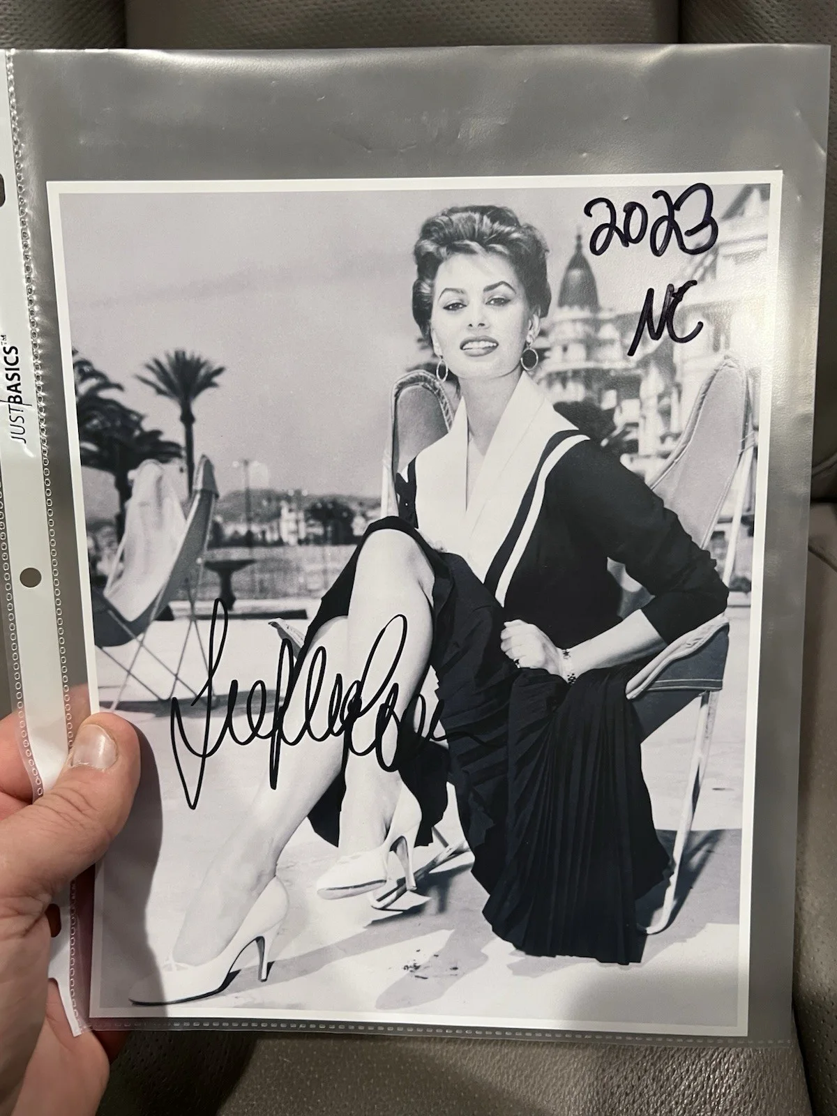 Sophia Loren — #2023 Sophia Loren autographed signed 8 x 10 B&W photo, image 2