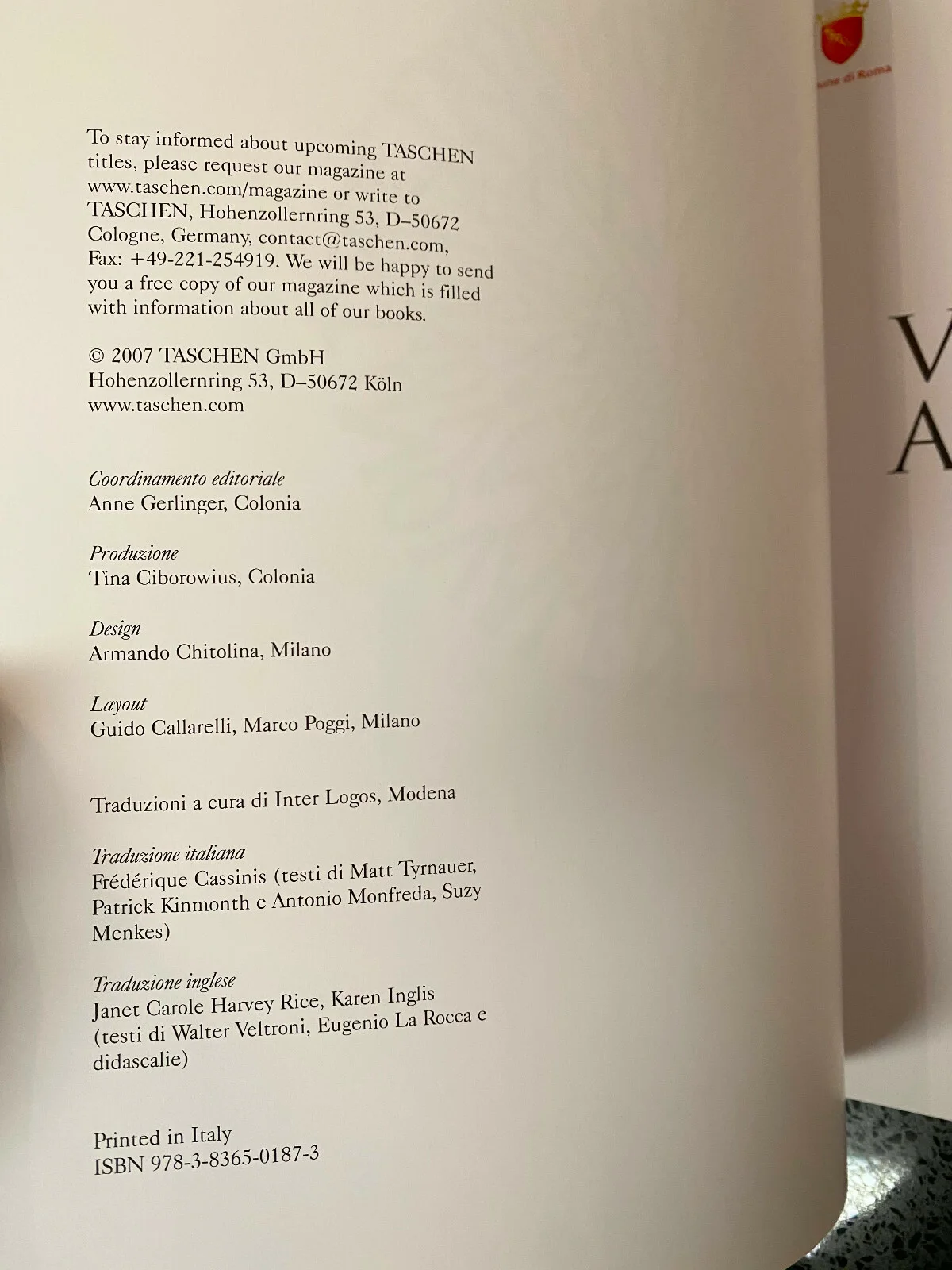Valentino Garavani — Valentino Garavani Signed Valentino Aroma: 45 Years of Style... Paperback Book, изображение 3