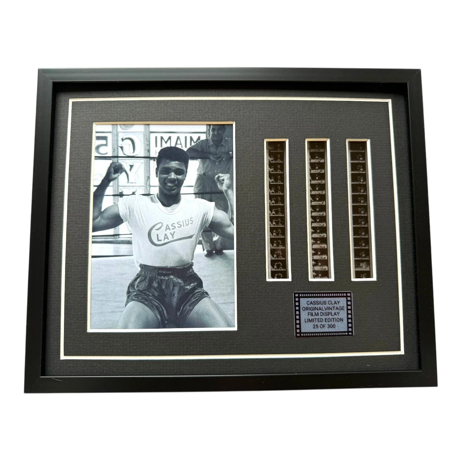 CASSIUS CLAY AKA MUHAMMAD ALI VINTAGE BOXING Film Cell Display Includes COA, image 2