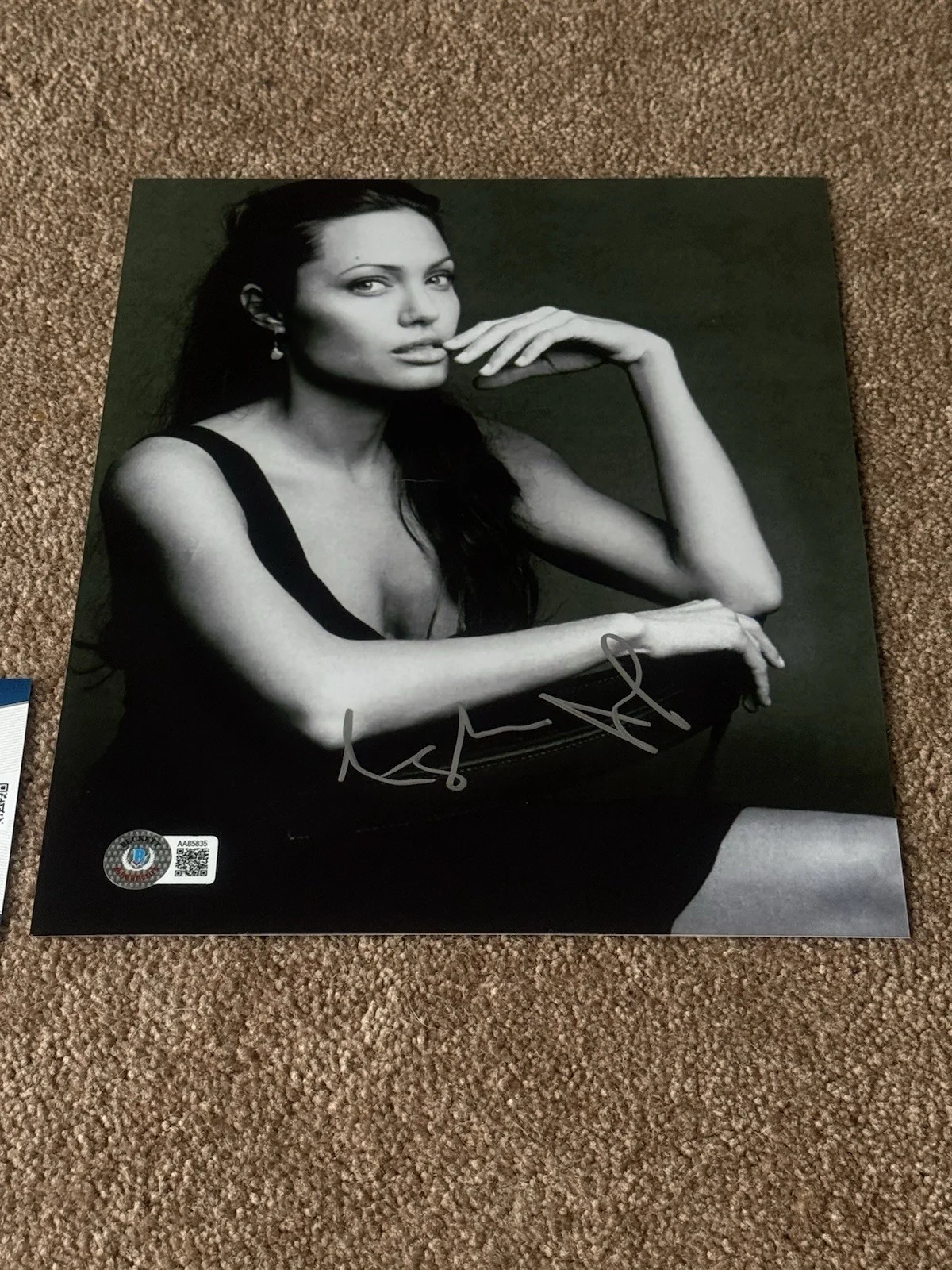 Angelina Jolie — Angelina Jolie Signed 8x10 Photo – Beckett BAS Authenticated Autograph COA, изображение 3